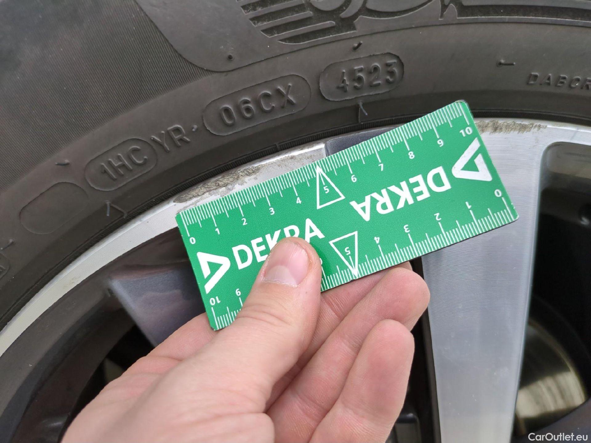  Peugeot  3008  II Allure 1.5 HDi 130CV BVA8 E6d #28