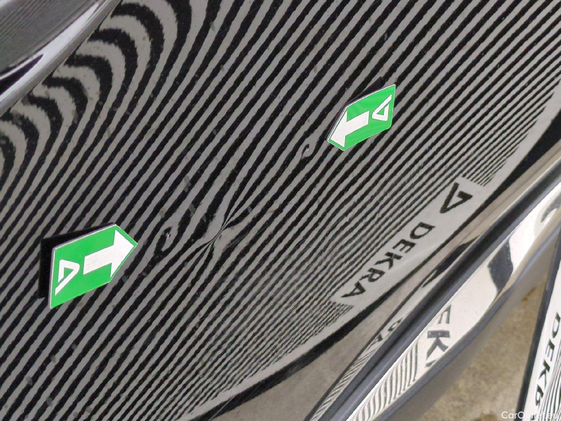  Peugeot  3008  II Allure 1.5 HDi 130CV BVA8 E6d #42