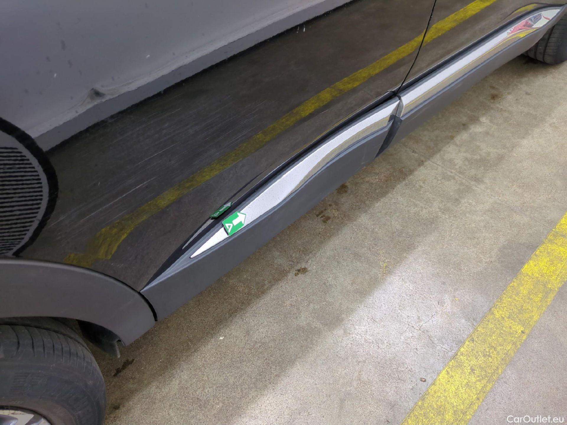  Peugeot  3008  II Allure 1.5 HDi 130CV BVA8 E6d #43