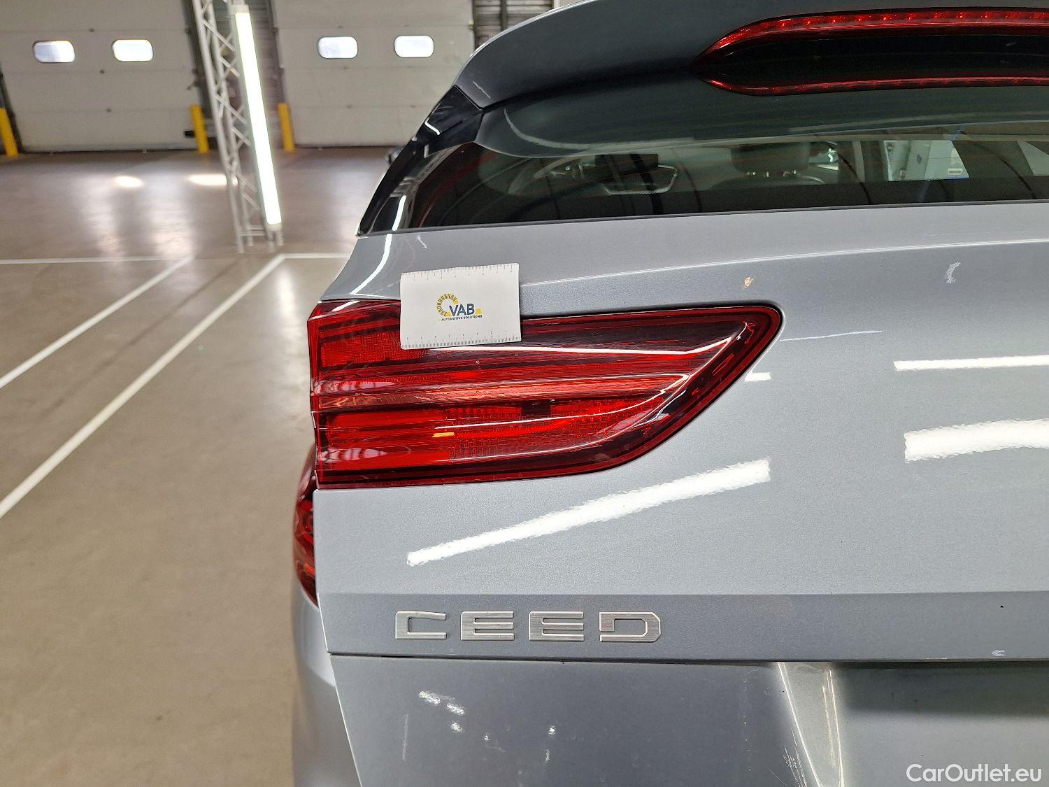  KIA  Cee'd Kia, Ceed SW FL'21, KIA  Sportswagon Pulse 1.6 CRDi 136 MHEV e-cl #28