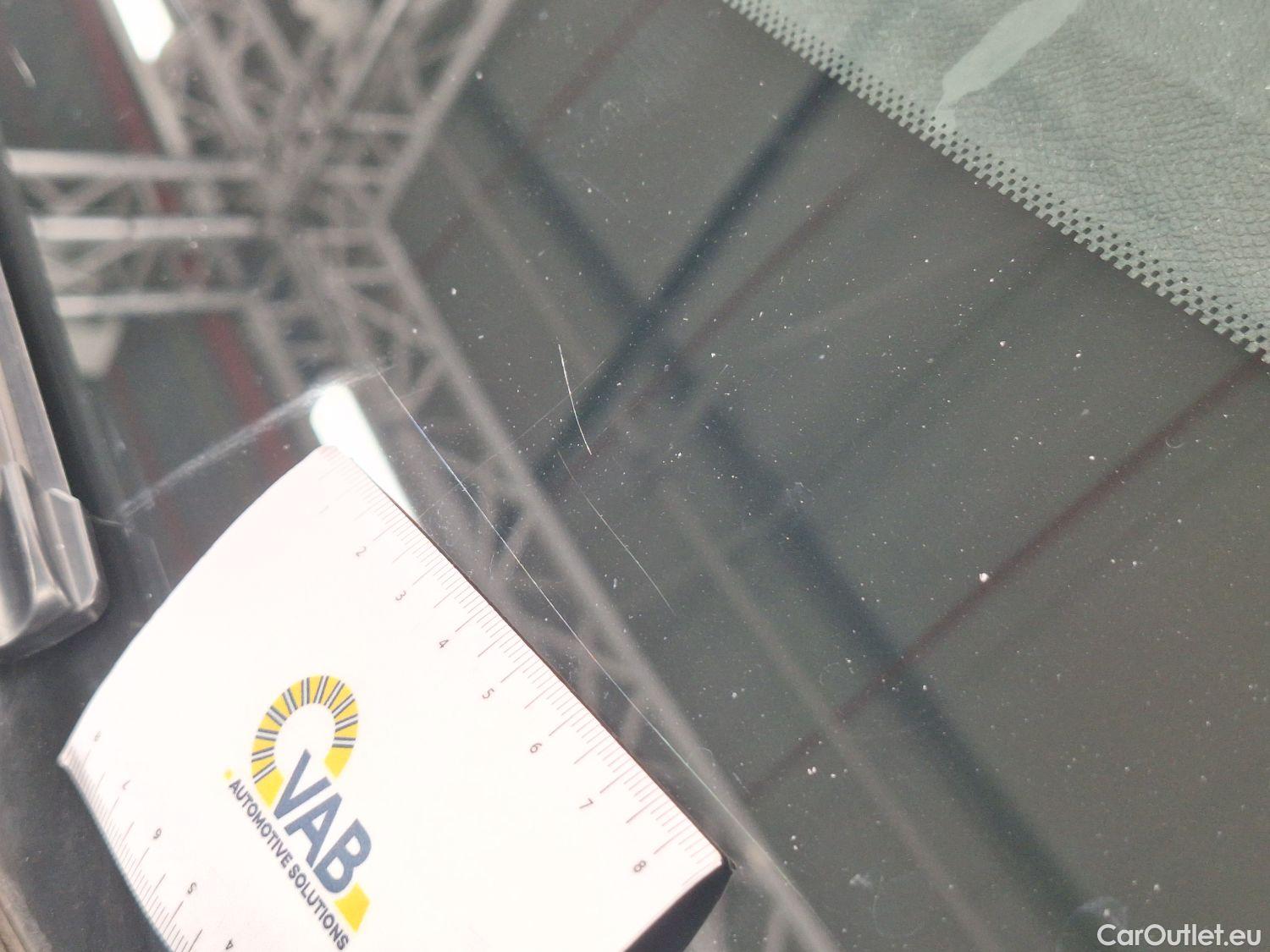  Peugeot  5008 Peugeot,  '16, Peugeot  1.5 BlueHDi 96kW S&S EAT8 GT Line 5d #52