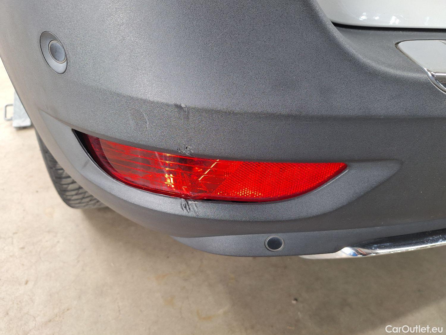  Peugeot  5008 Peugeot,  '16, Peugeot  1.5 BlueHDi 96kW S&S EAT8 GT Line 5d #19