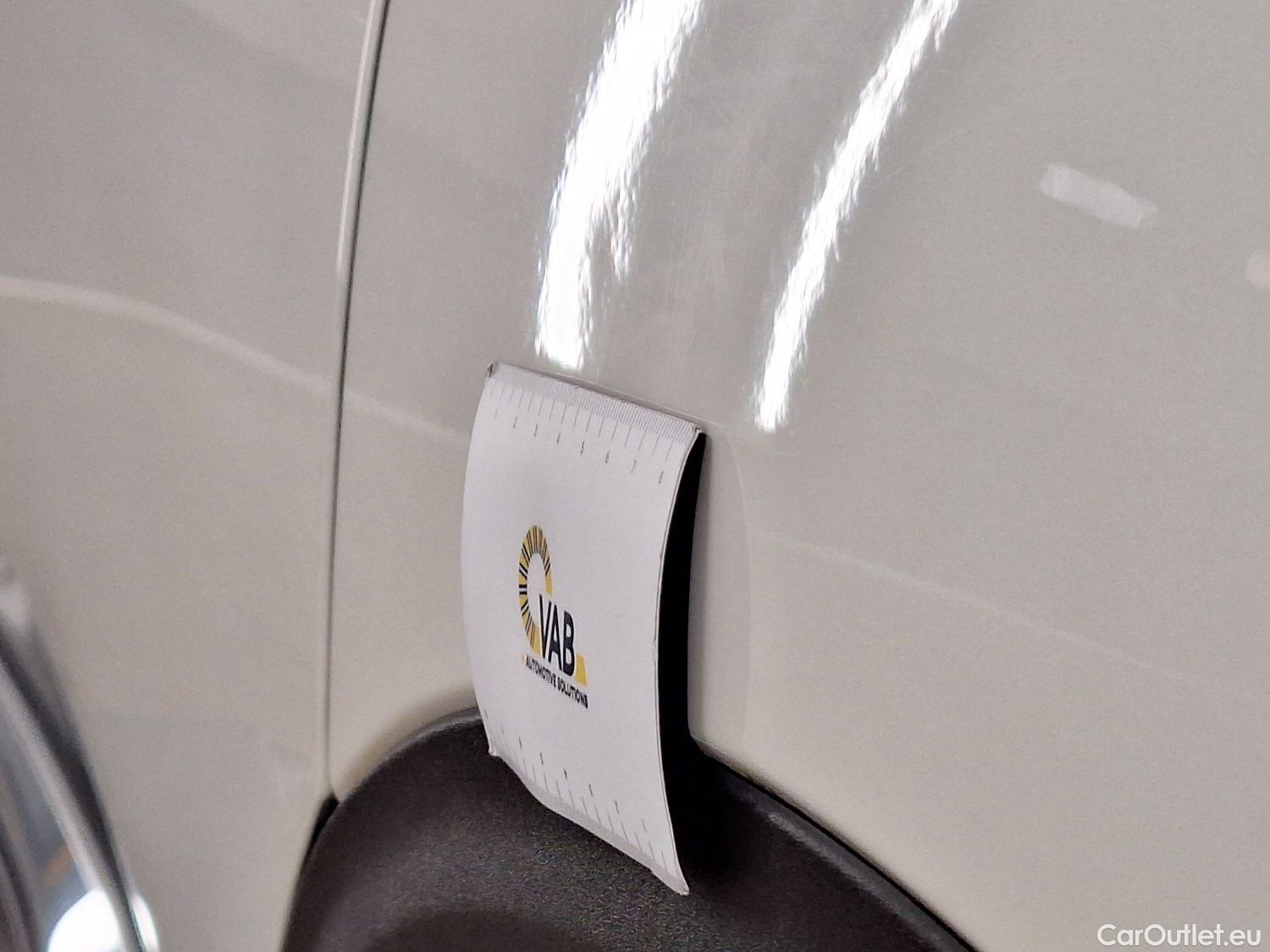  Peugeot  5008 Peugeot,  '16, Peugeot  1.5 BlueHDi 96kW S&S EAT8 GT Line 5d #28