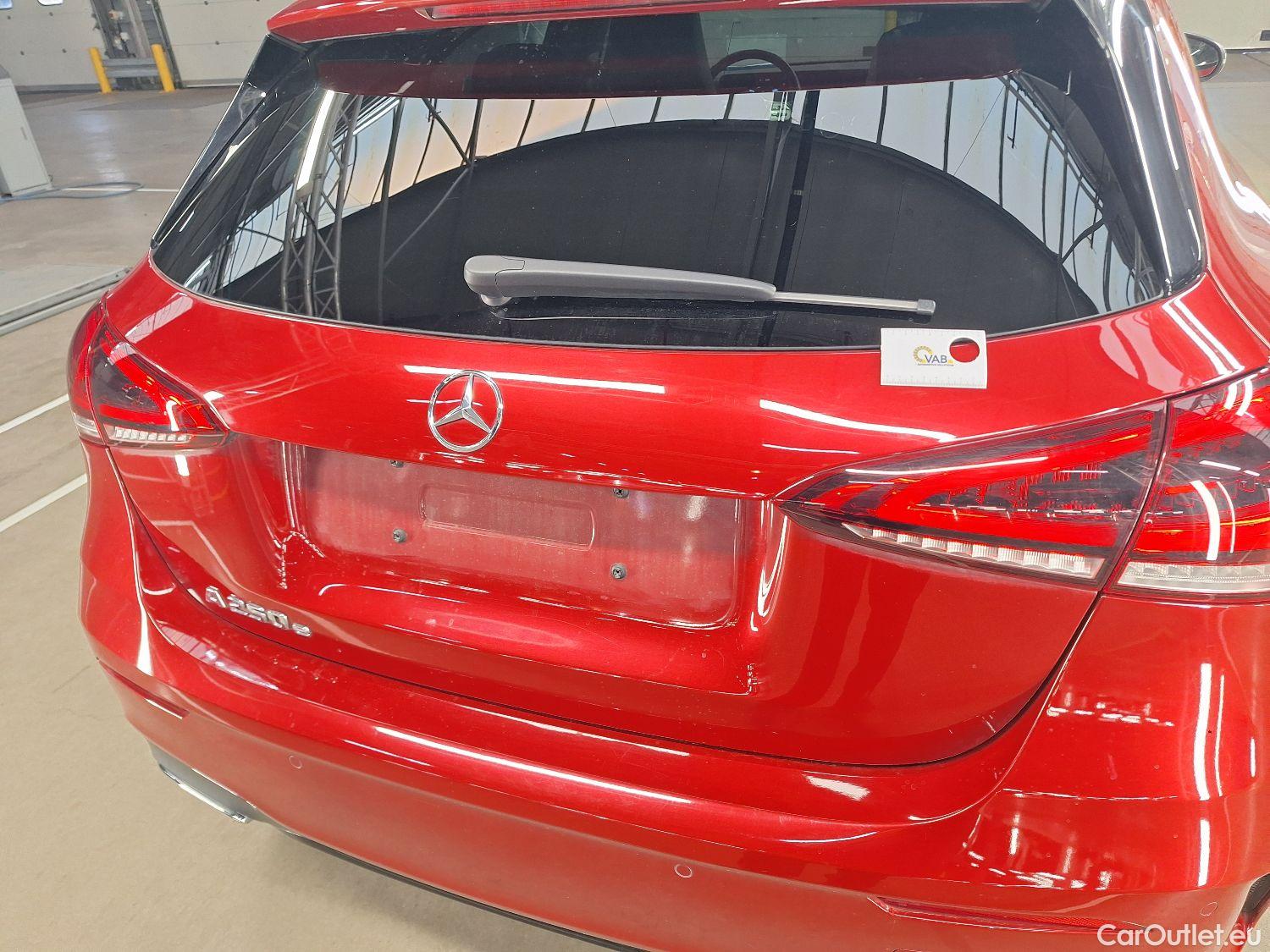  Mercedes  A-Klasse Mercedes, A-Class '18 PHEV, Mercedes-Benz  A 250 e 5d #30