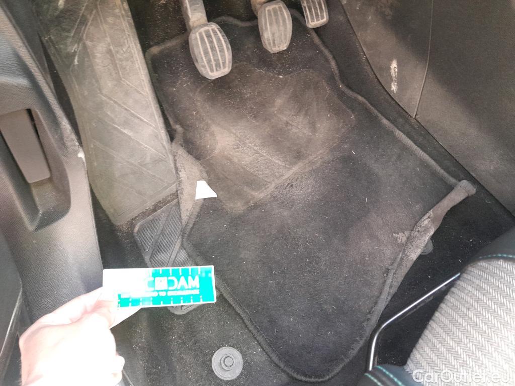  Peugeot  3008 PEUGEOT  / 2020 / 5P / todoterreno 1.5 BlueHDi 96kW (130CV) S&S Allure #56