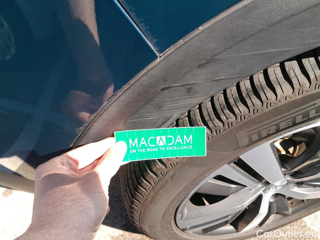  Peugeot  3008 PEUGEOT  / 2020 / 5P / todoterreno 1.5 BlueHDi 96kW (130CV) S&S Allure #50