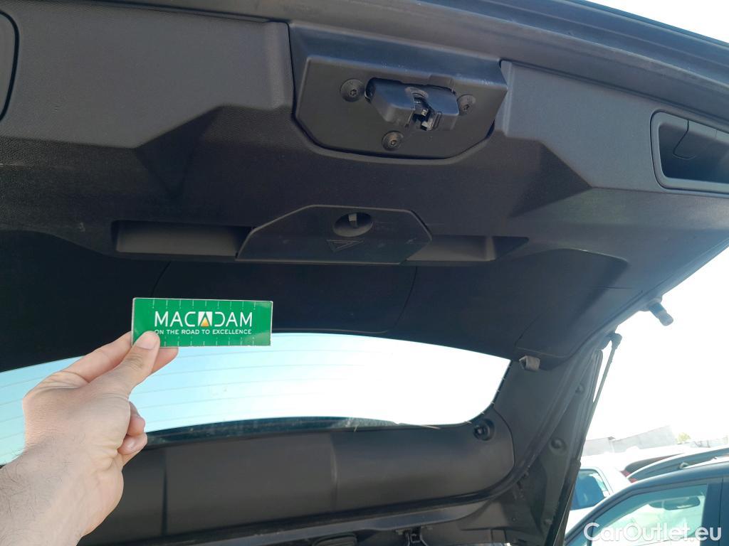  Peugeot  3008 PEUGEOT  / 2020 / 5P / todoterreno 1.5 BlueHDi 96kW (130CV) S&S Allure #37