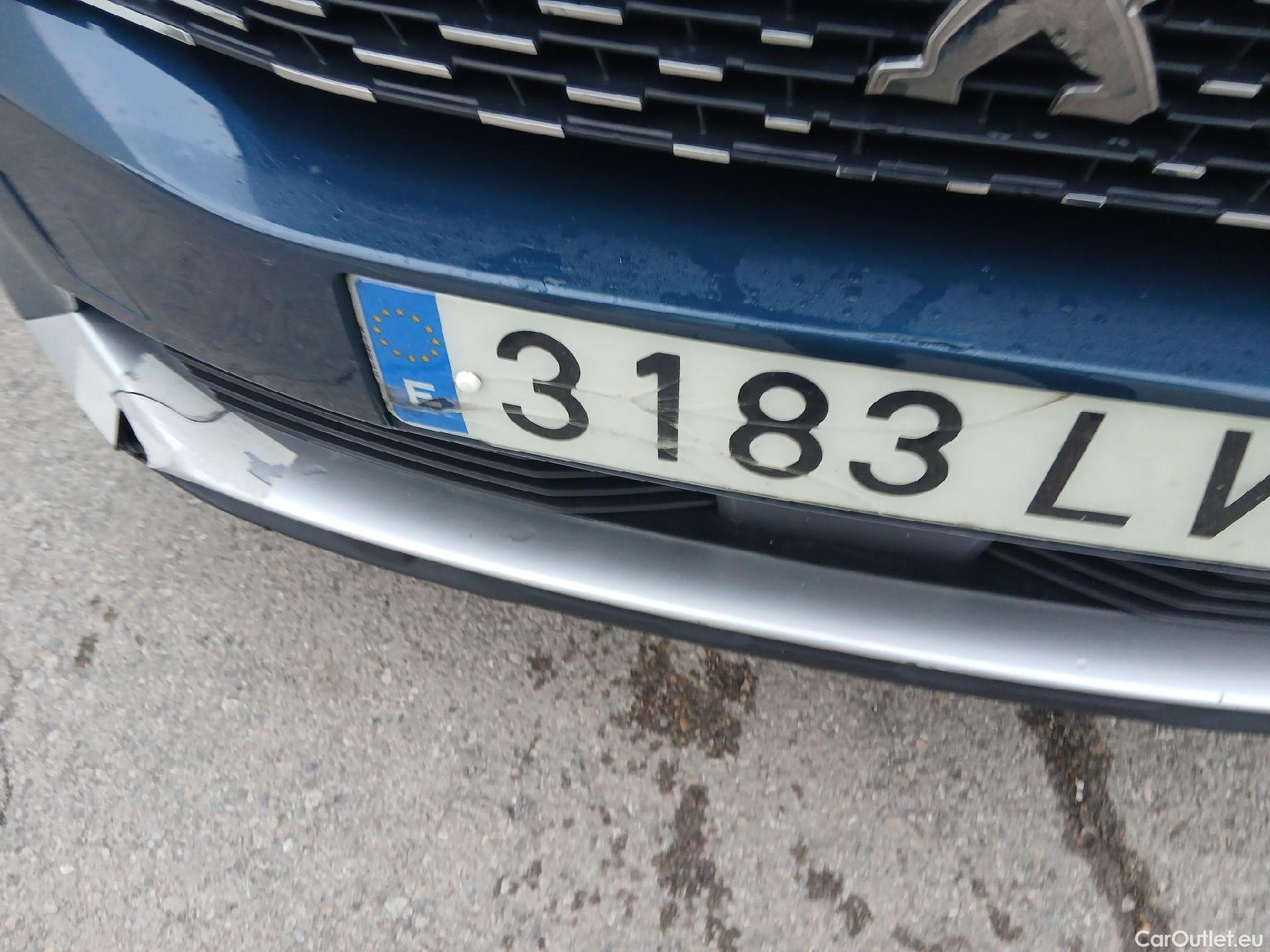  Peugeot  3008 PEUGEOT  / 2020 / 5P / todoterreno 1.5 BlueHDi 96kW (130CV) S&S Allure #28