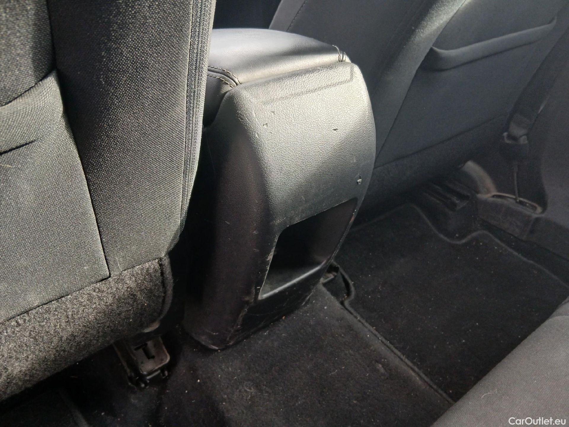  Nissan  Qashqai NISSAN  / 2021 / 5P / todoterreno DIG-T 103kW (140CV) mHEV 4x2 Acenta #69