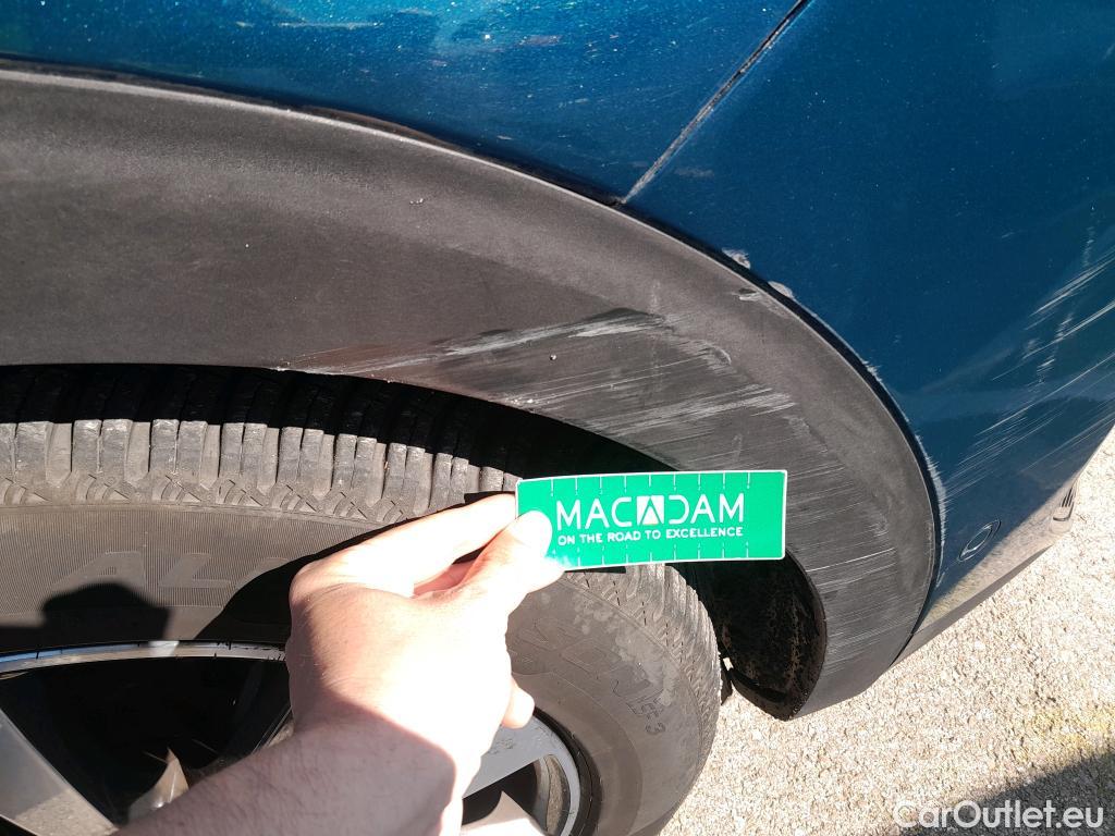  Peugeot  3008 PEUGEOT  / 2020 / 5P / todoterreno 1.5 BlueHDi 96kW (130CV) S&S Allure #53