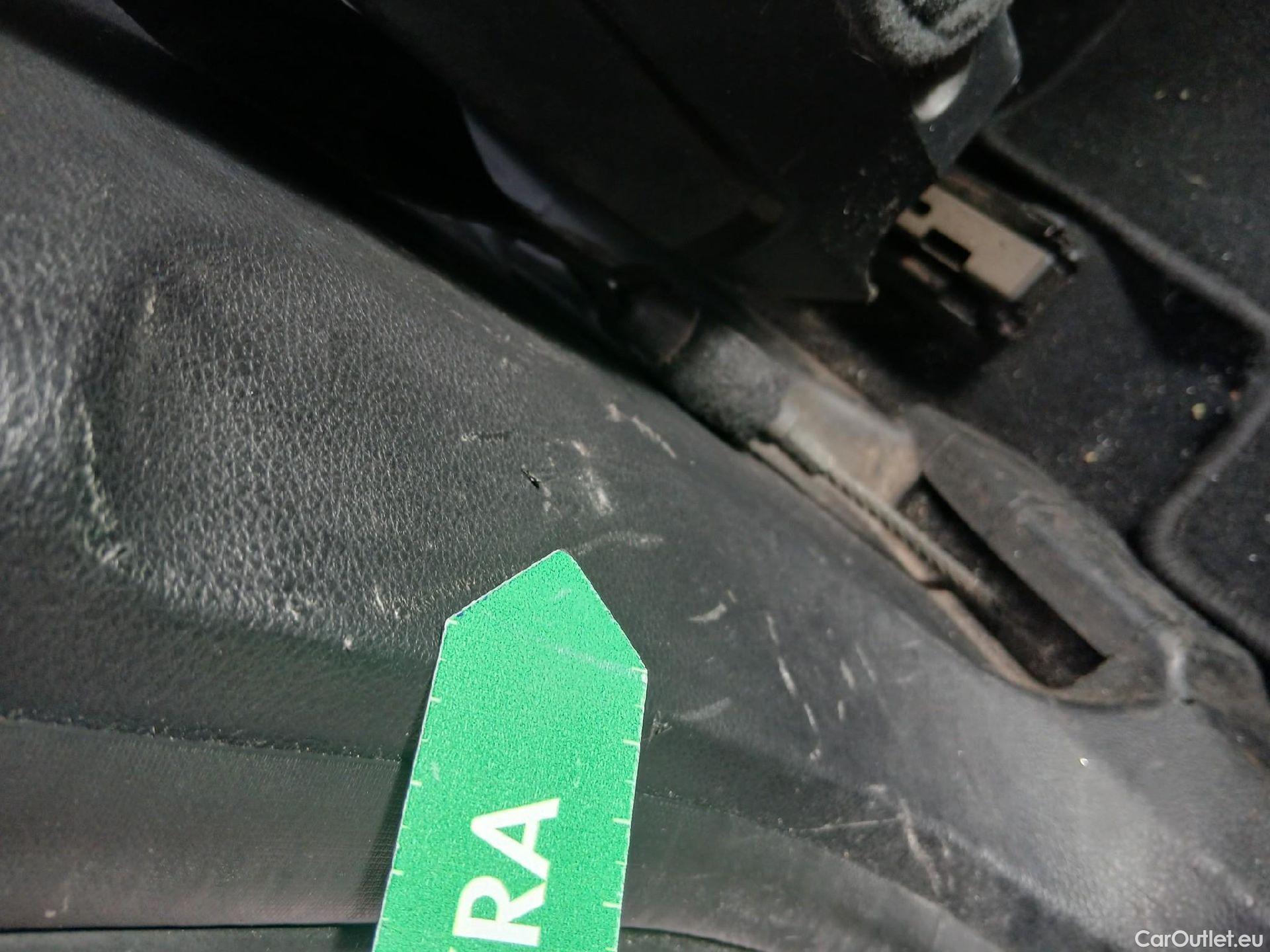  Nissan  Qashqai NISSAN  / 2021 / 5P / todoterreno DIG-T 103kW (140CV) mHEV 4x2 Acenta #67