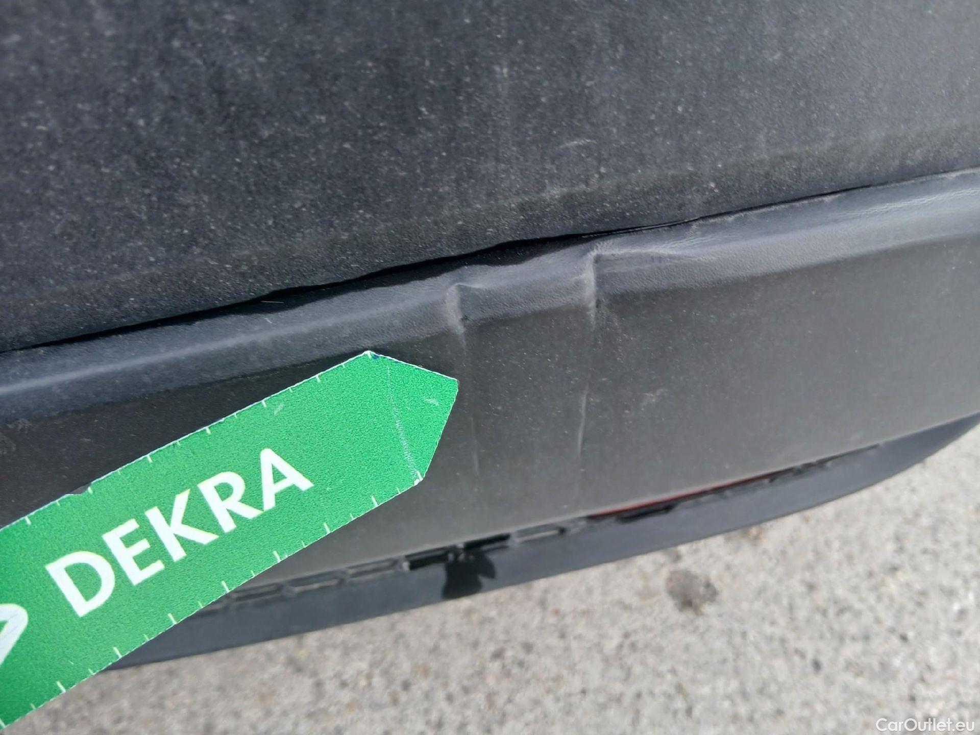  Nissan  Qashqai NISSAN  / 2021 / 5P / todoterreno DIG-T 103kW (140CV) mHEV 4x2 Acenta #25