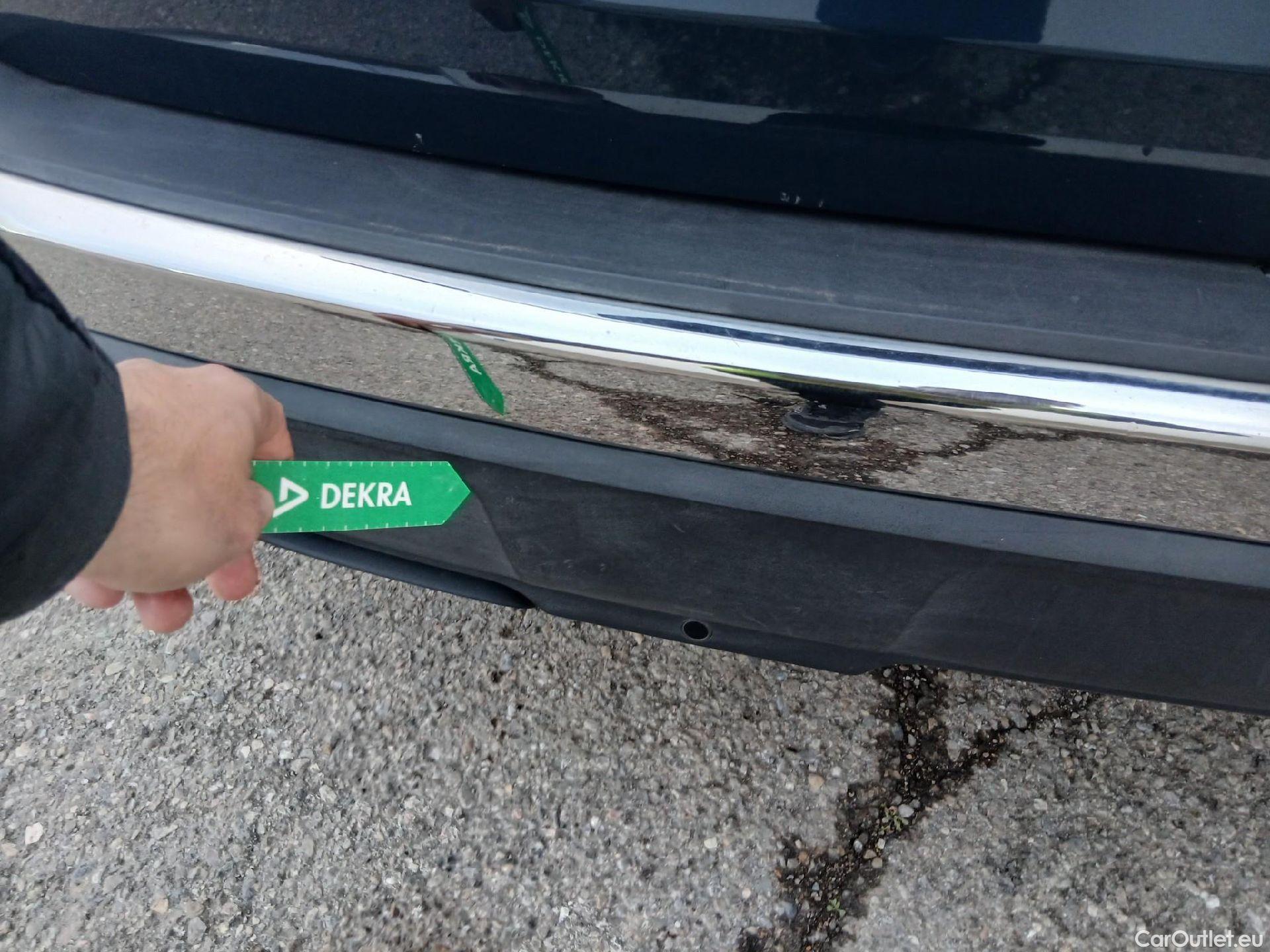  Peugeot  3008 PEUGEOT  / 2020 / 5P / todoterreno 1.5 BlueHDi 96kW (130CV) S&S Allure #17