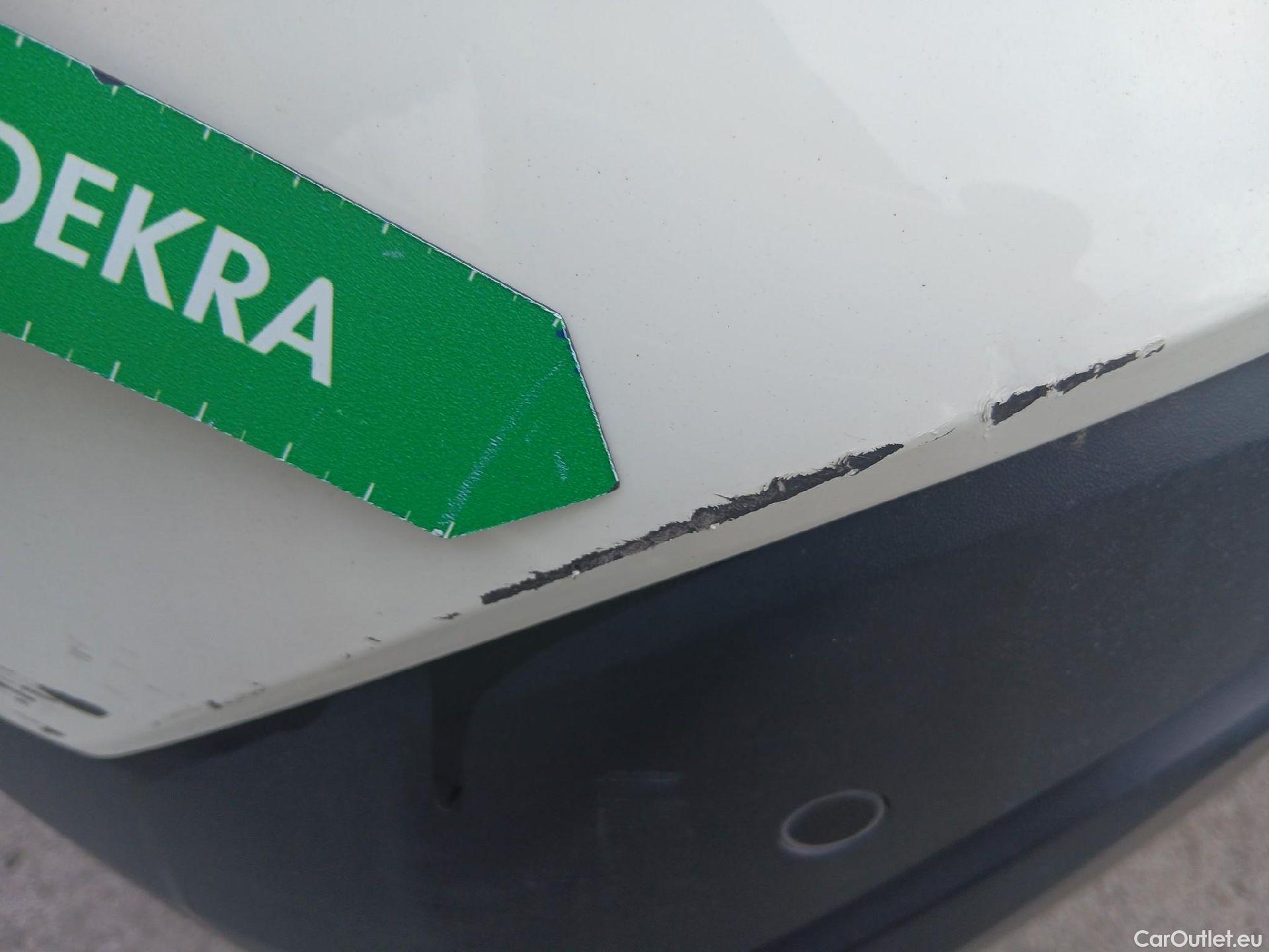  Nissan  Qashqai NISSAN  / 2021 / 5P / todoterreno DIG-T 103kW (140CV) mHEV 4x2 Acenta #20