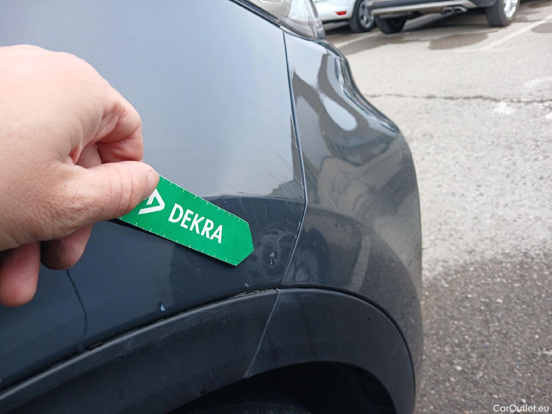  KIA  Sportage KIA  1.6MHEV Drive 100kW(136CV) 4x2(Crist Tintados)(CX) #24