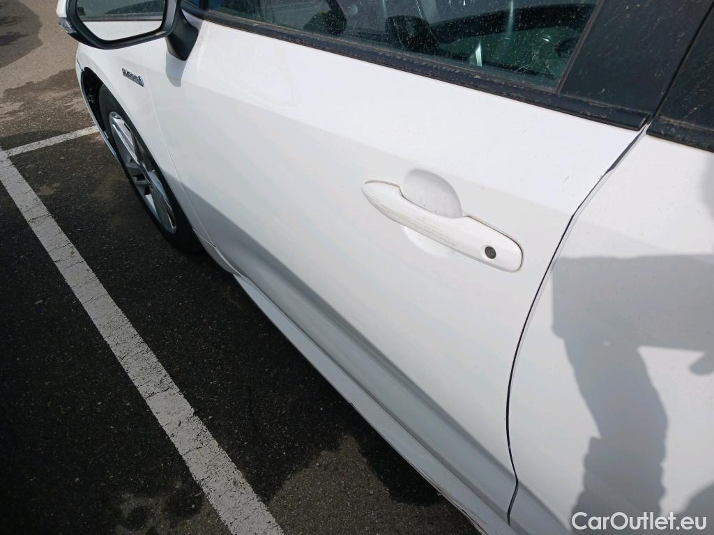  Toyota  Corolla TOYOTA  1.8 125H ACTIVE TECH E-CVT #36