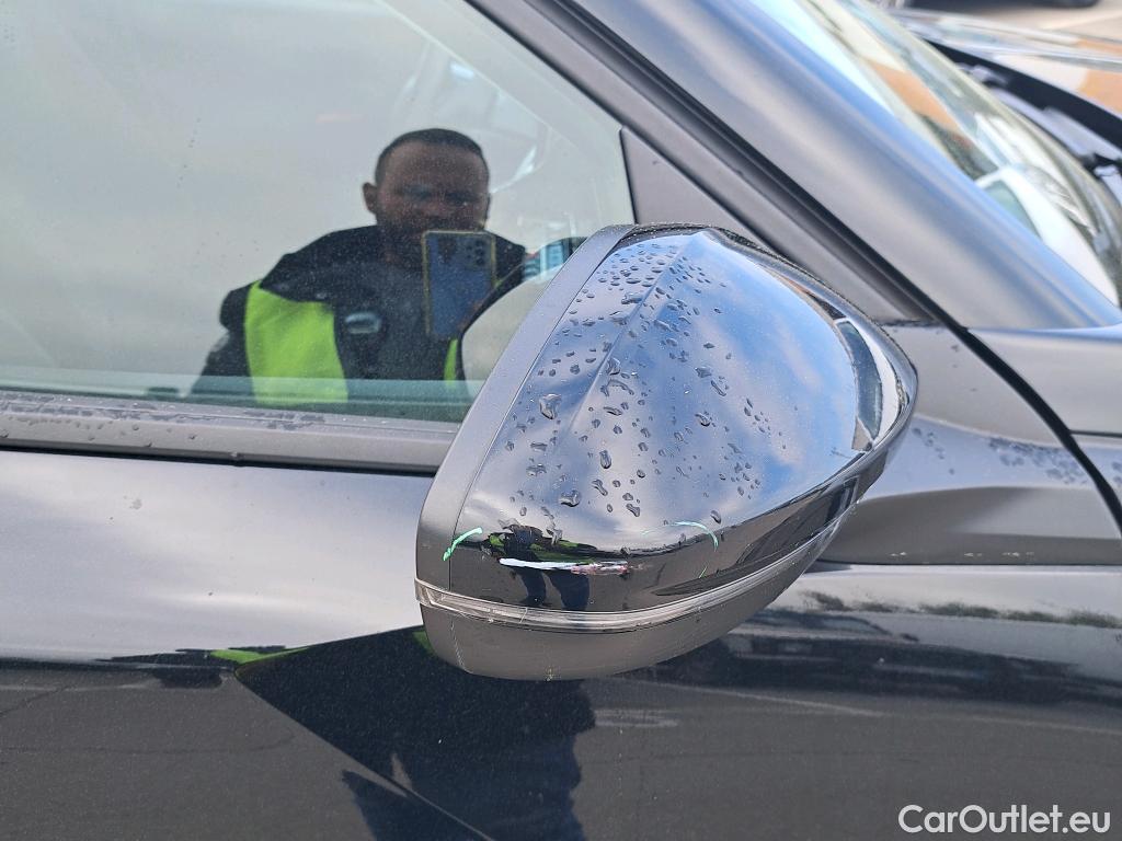  Peugeot  2008 PEUGEOT  / 2019 / 5P / todoterreno Active BlueHDI 81kW (110CV) #44