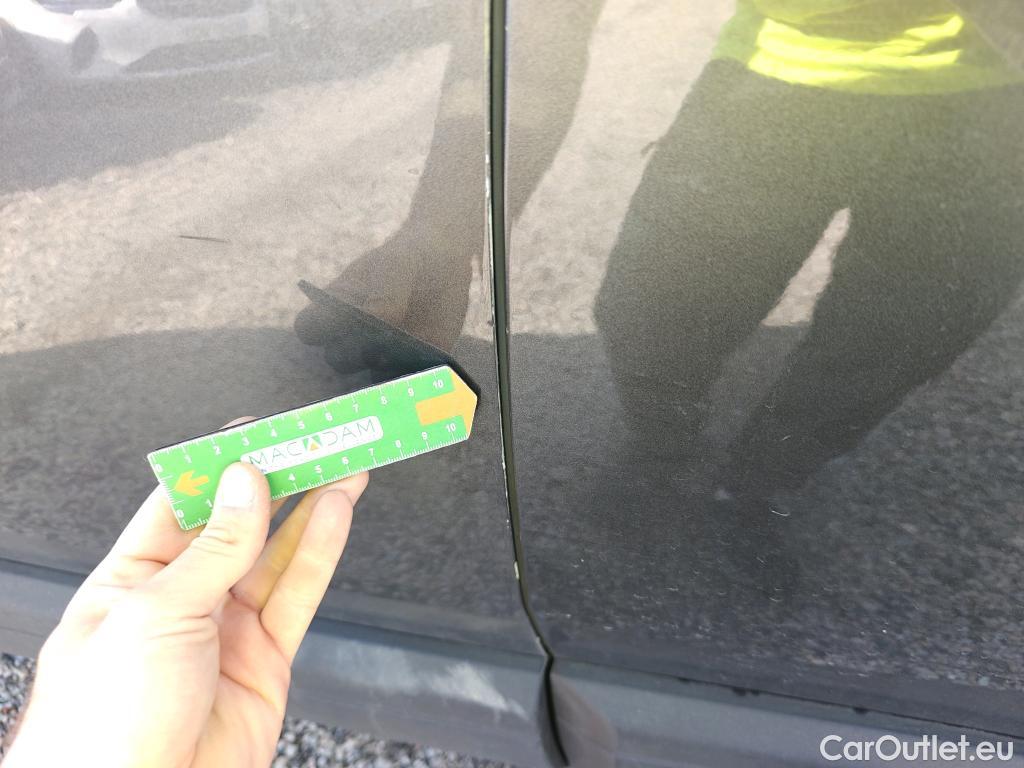  Peugeot  3008 PEUGEOT  / 2020 / 5P / todoterreno 1.5 BlueHDi 96kW (130CV) S&S Active Pack (AC3) #15