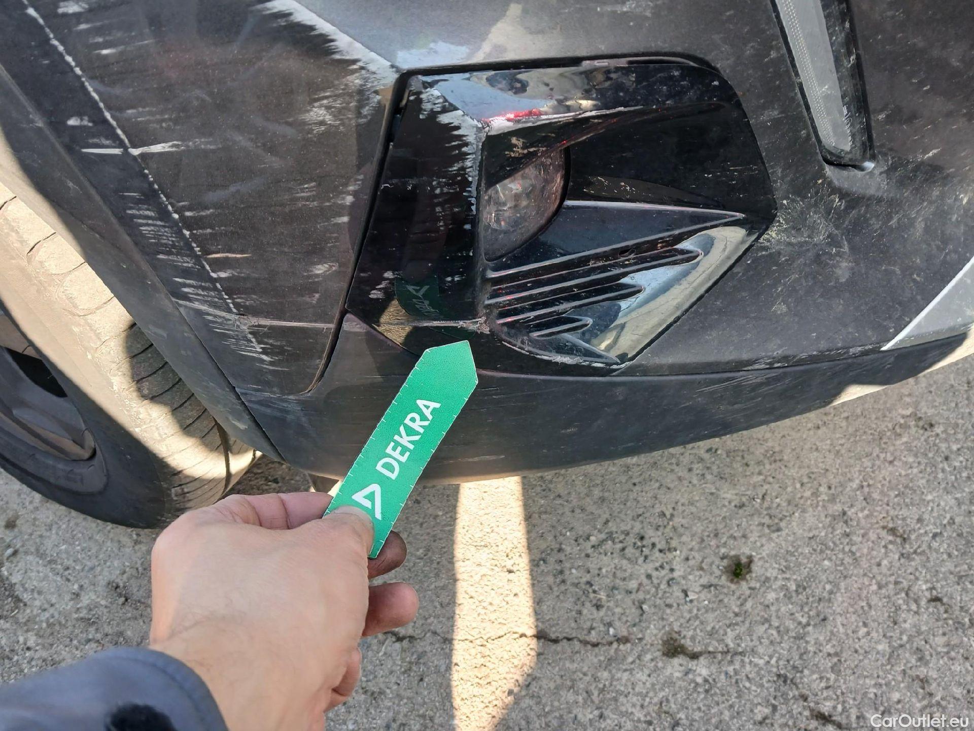  Peugeot  2008 PEUGEOT  / 2019 / 5P / todoterreno Allure Pack Puretech 130 S&S EAT8 (AC2) #6