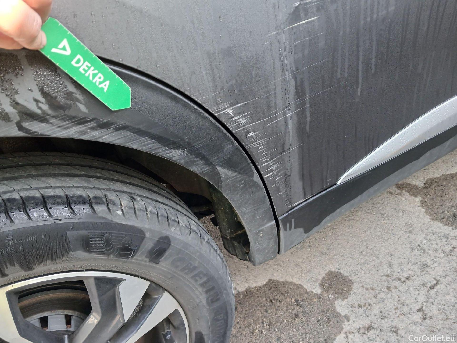  Peugeot  2008 PEUGEOT  / 2019 / 5P / todoterreno Allure Pack Puretech 130 S&S EAT8 (AC2) #30