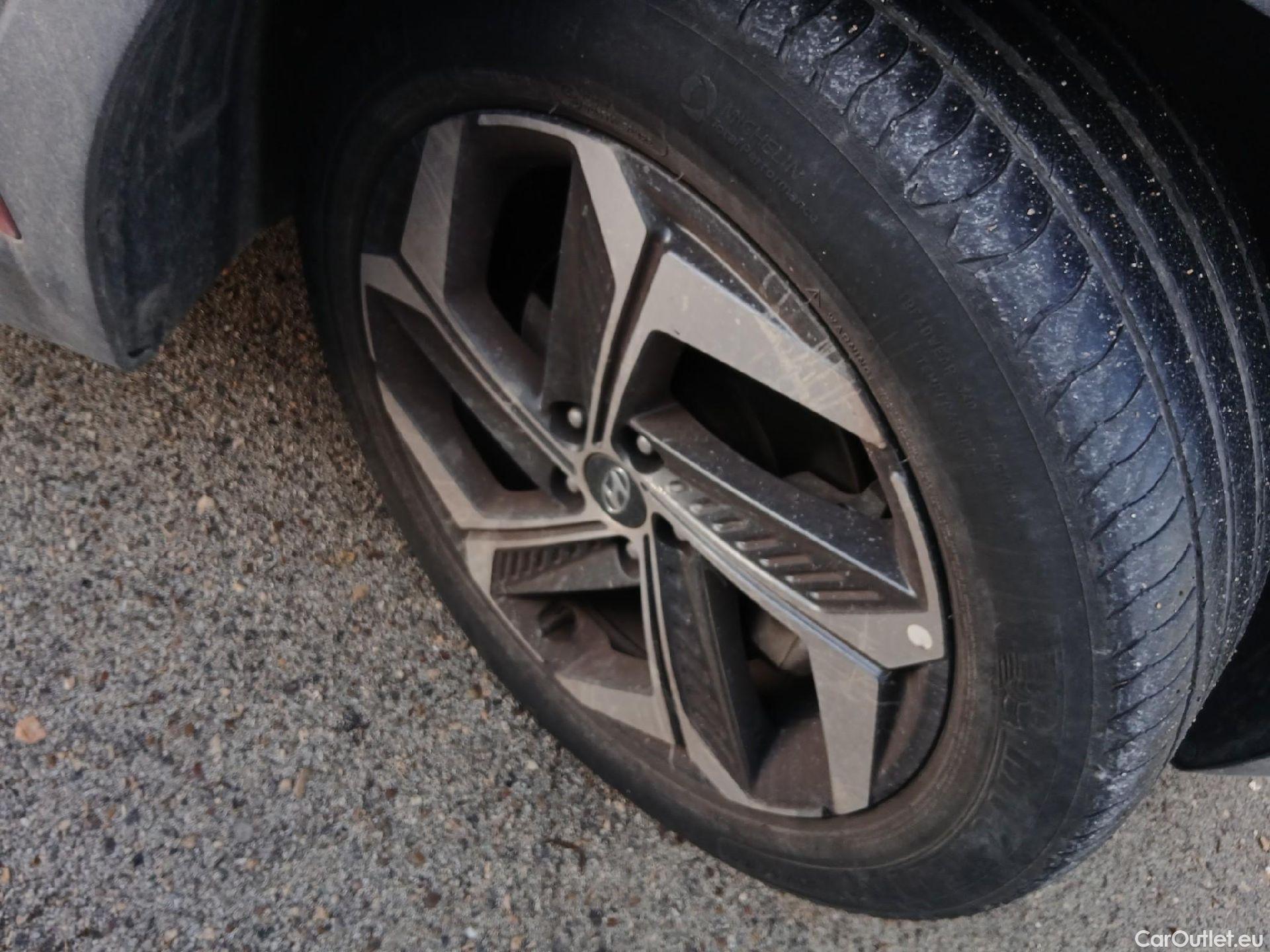  Hyundai  Tucson HYUNDAI  / 2020 / 5P / todoterreno 1.6 TGDI 169kW HEV Tecno Auto 2C #2