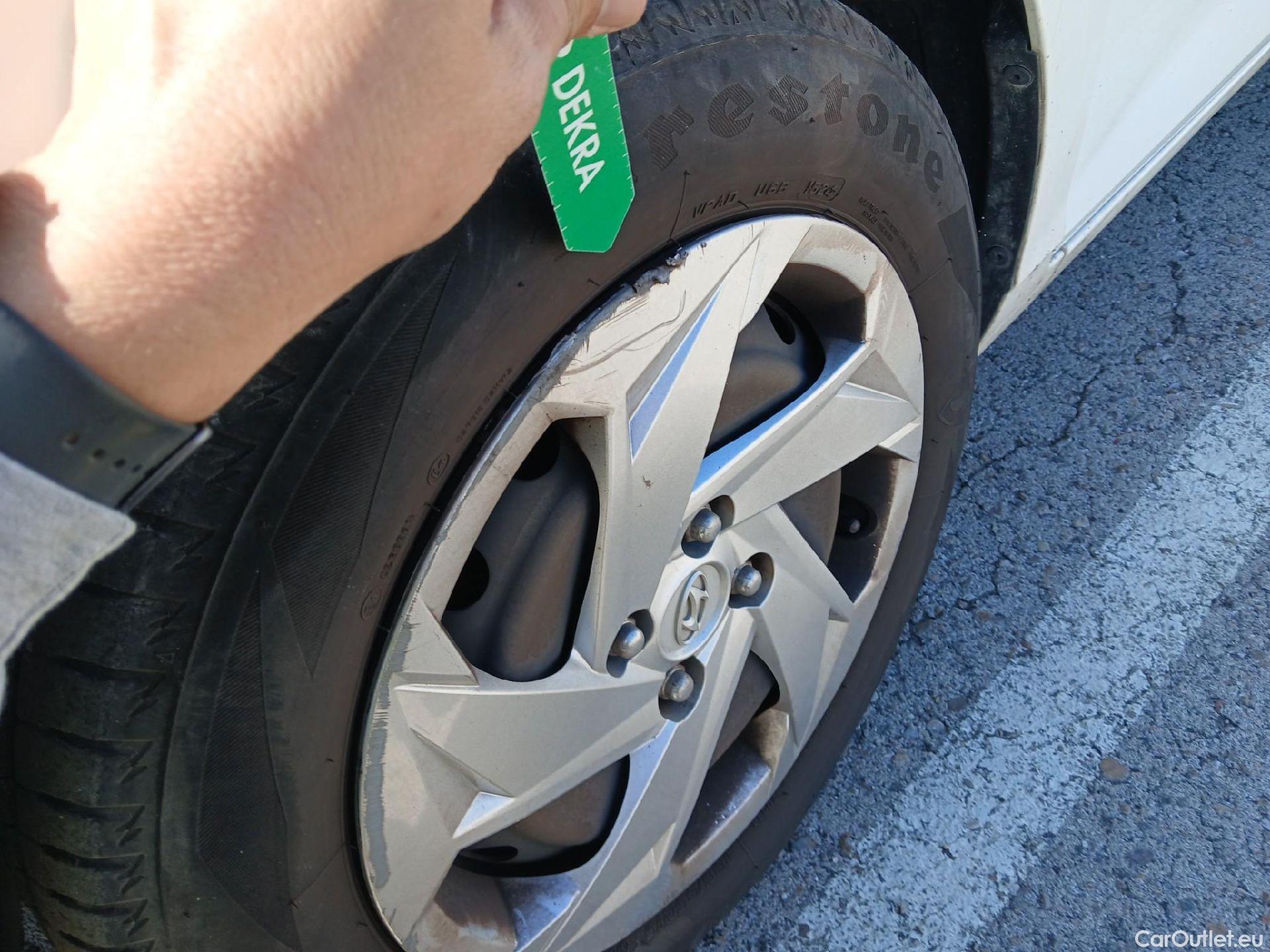  Hyundai  i20 HYUNDAI  / 2020 / 5P / berlina con portón 1.0 TGDI 74kW (100CV) 48V Essence #9