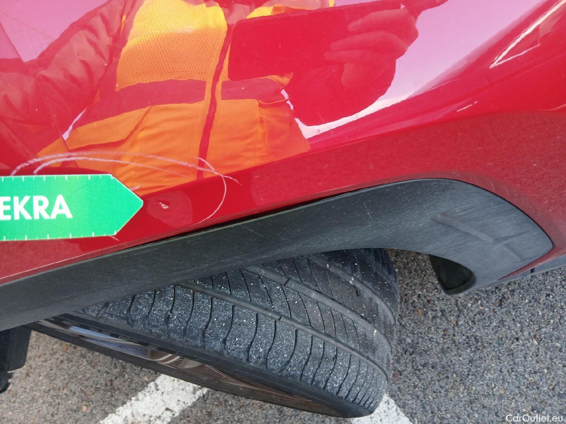  Hyundai  Tucson HYUNDAI  / 2020 / 5P / todoterreno 1.6 TGDI 169kW HEV Tecno Auto 2C #11