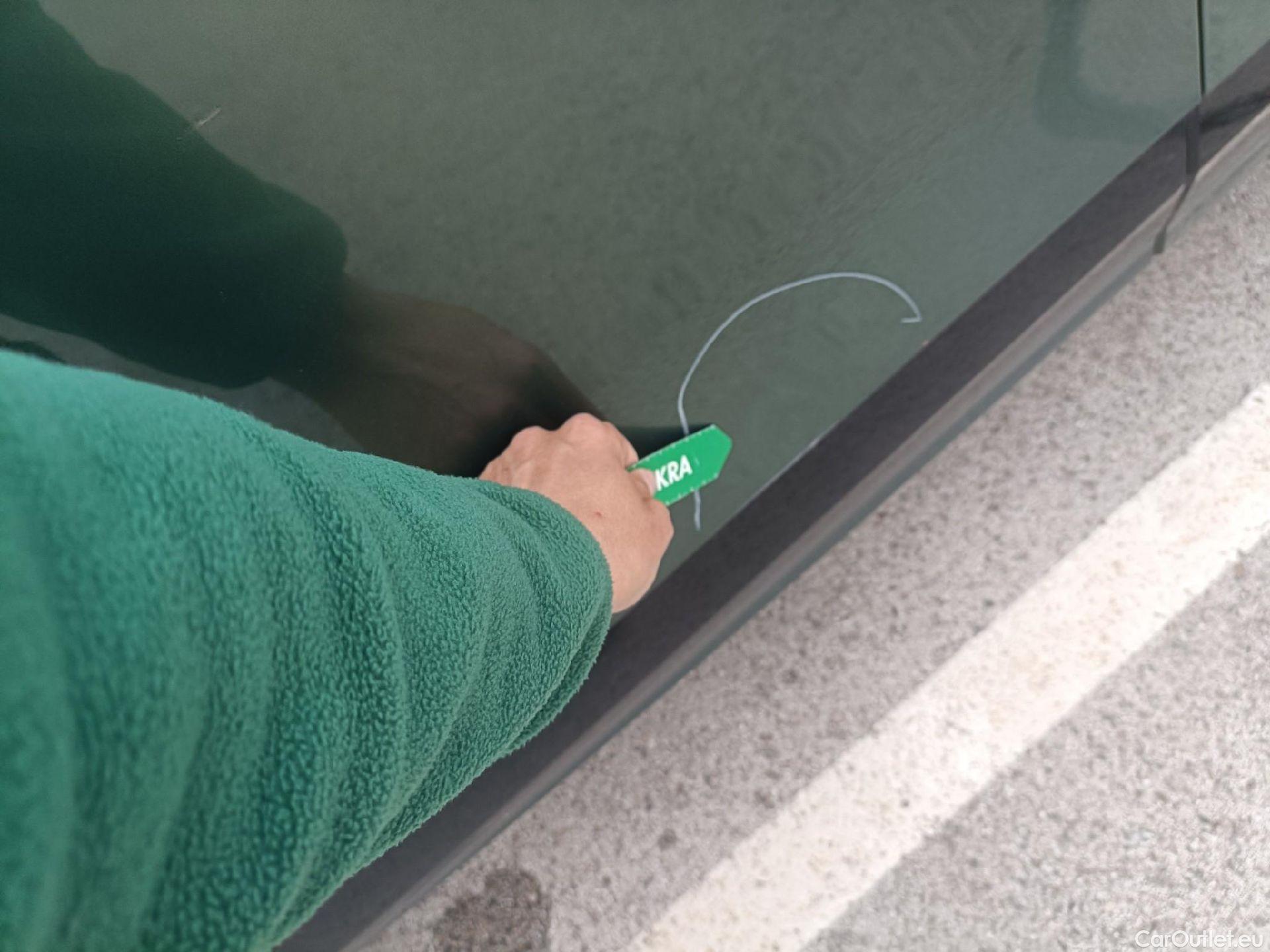  KIA  Sportage KIA  / 2022 / 5P / todoterreno 1.6 CRDi MHEV 136CV GT-line 4X2 DCT #8