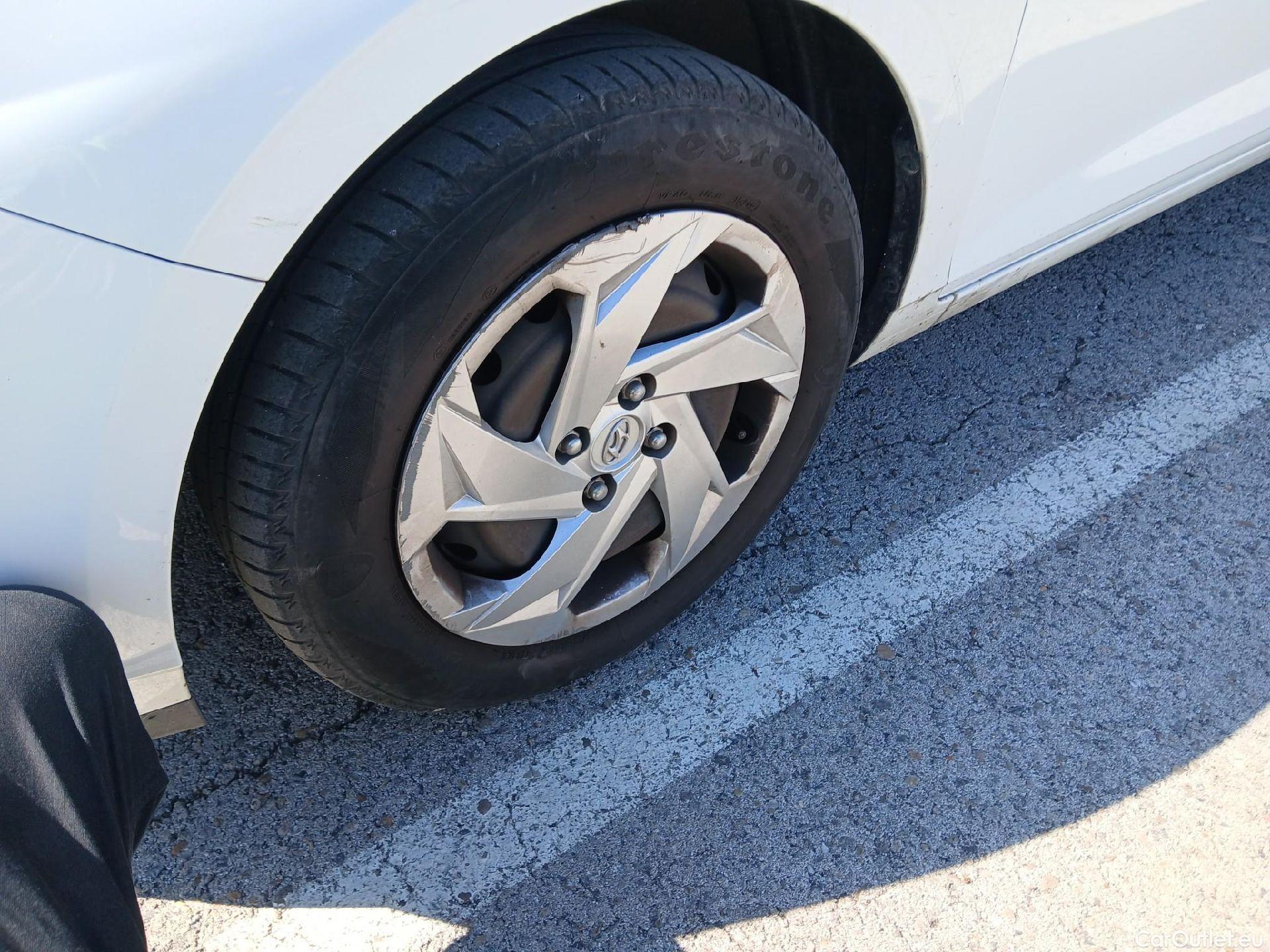  Hyundai  i20 HYUNDAI  / 2020 / 5P / berlina con portón 1.0 TGDI 74kW (100CV) 48V Essence #10