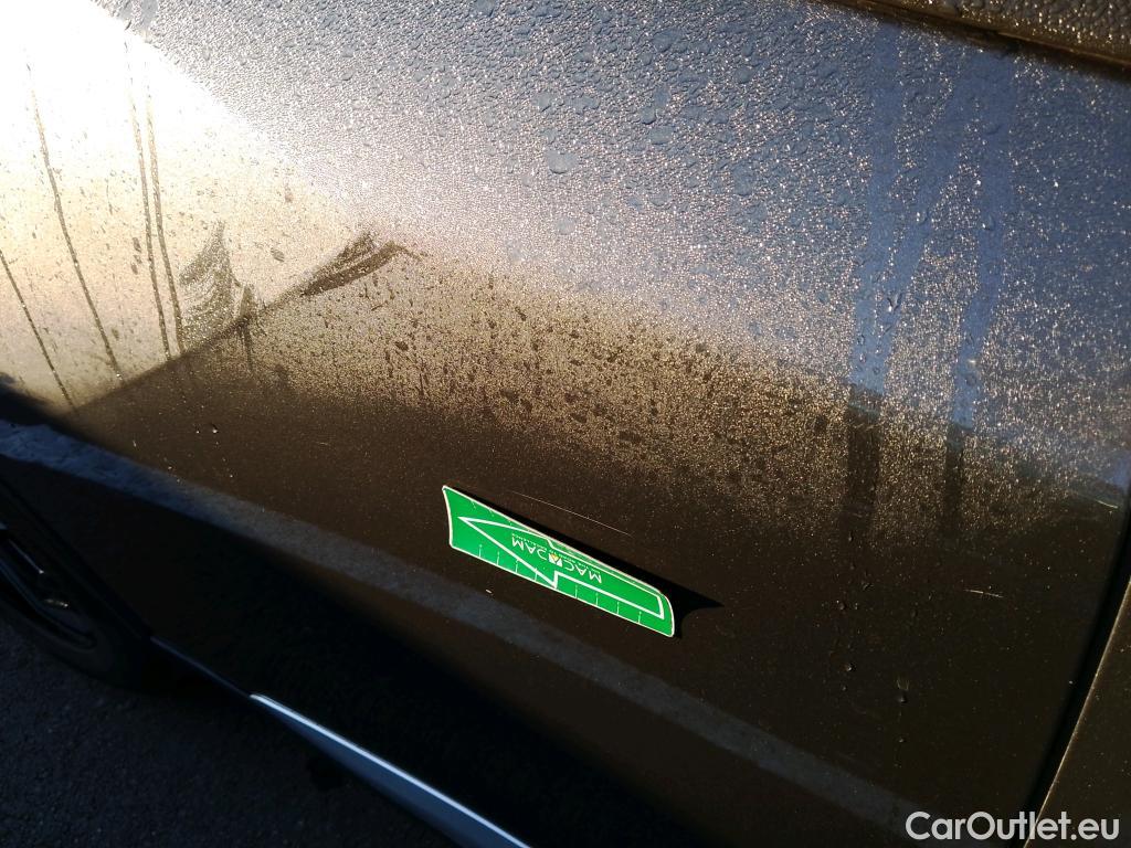  Peugeot  2008 PEUGEOT  / 2019 / 5P / todoterreno Allure Pack BlueHDI 81kW (110CV) (AC) #10