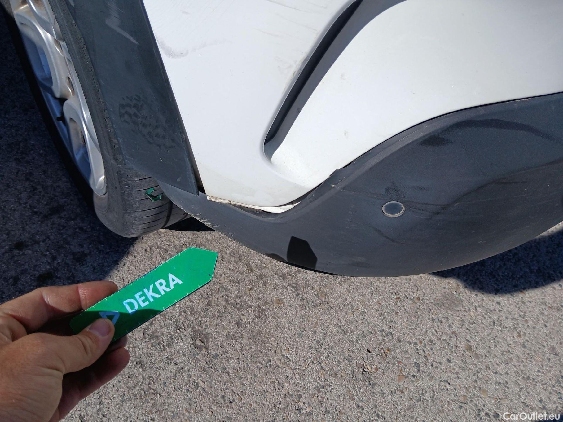  Citroen  C4 Cactus CITROEN  / 2018 / 5P / berlina con portón BlueHDi 73KW (100CV) Feel #19