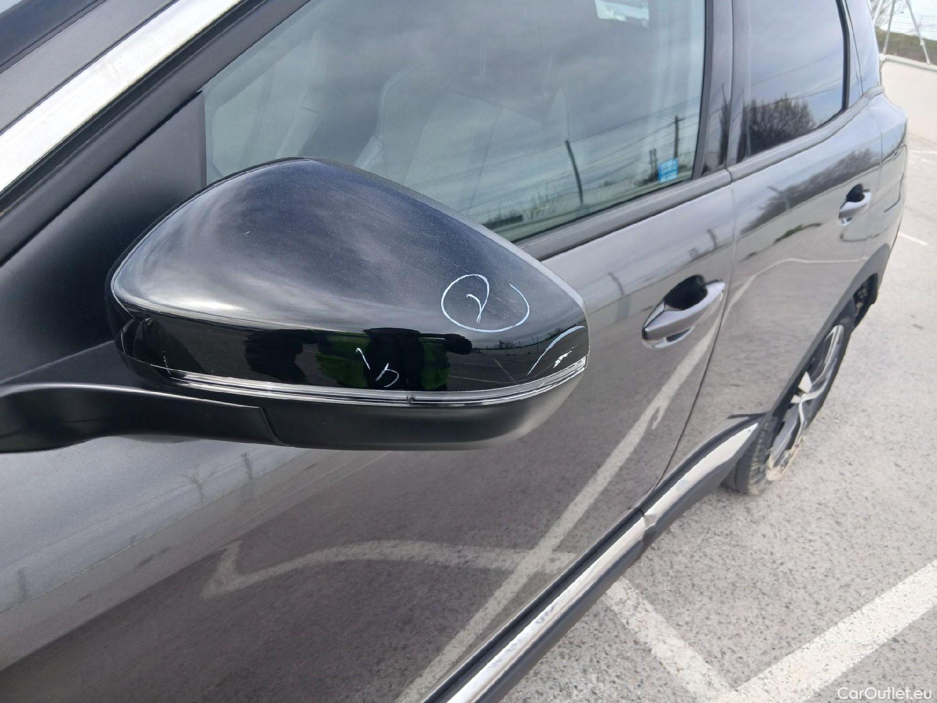  Peugeot  3008 PEUGEOT  Hybrid / 2020 / 5P / todoterreno 225 e-EAT8 Allure (AC2) #21