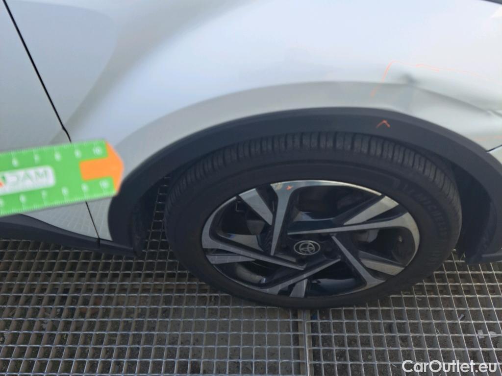  Toyota  C-HR TOYOTA  / 2019 / 5P / todoterreno 2.0 180H Advance #30