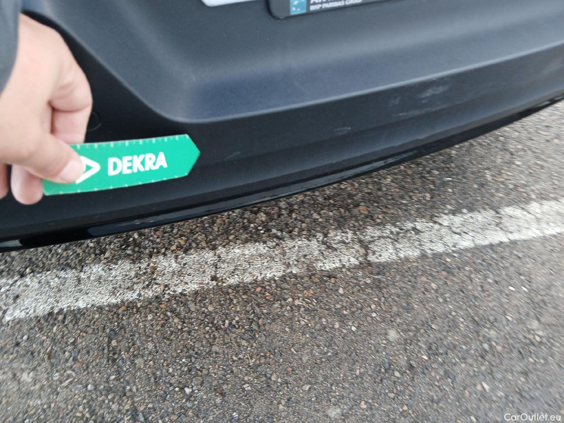  Volvo  XC 40 VOLVO XC40 / 2017 / 5P / todoterreno 1.5 T4 Twin Recharge R-Design Exp Auto #26