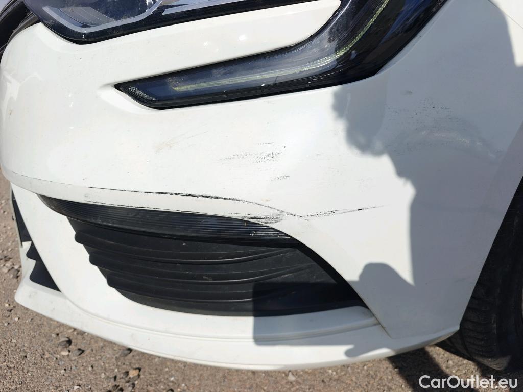  Renault  Megane RENAULT Mégane / 2015 / 5P / berlina con portón Limited Blue dCi 85 kW (115CV) #29