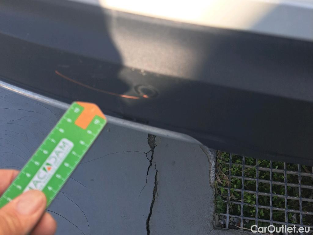  Toyota  C-HR TOYOTA  / 2019 / 5P / todoterreno 2.0 180H Advance #15