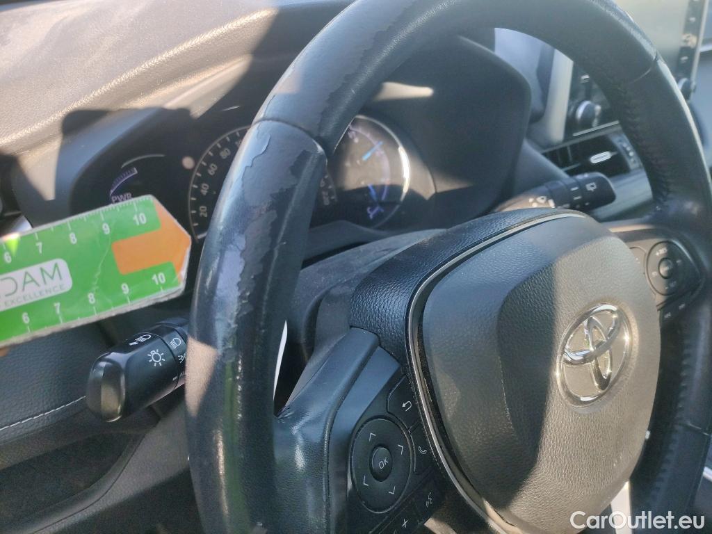  Toyota  RAV4 TOYOTA  / 2018 / 5P / todoterreno 2.5l 220H Advance #26