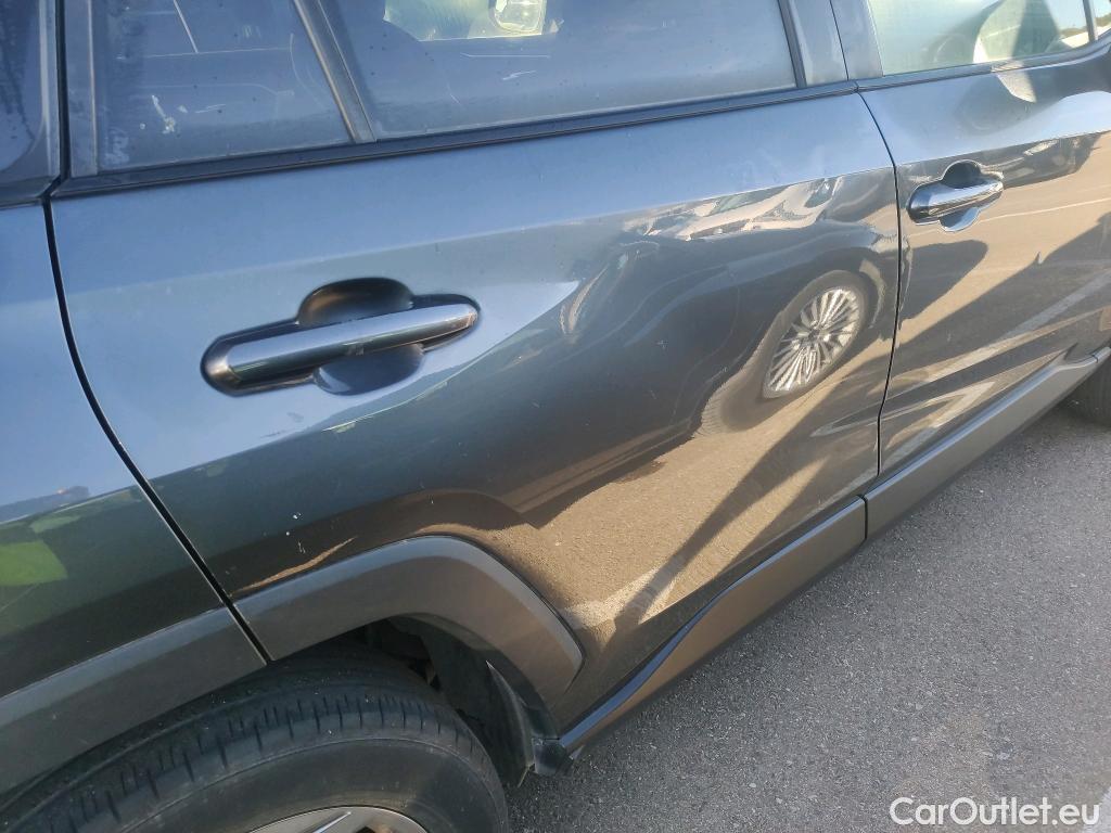  Toyota  RAV4 TOYOTA  / 2018 / 5P / todoterreno 2.5l 220H Advance #5