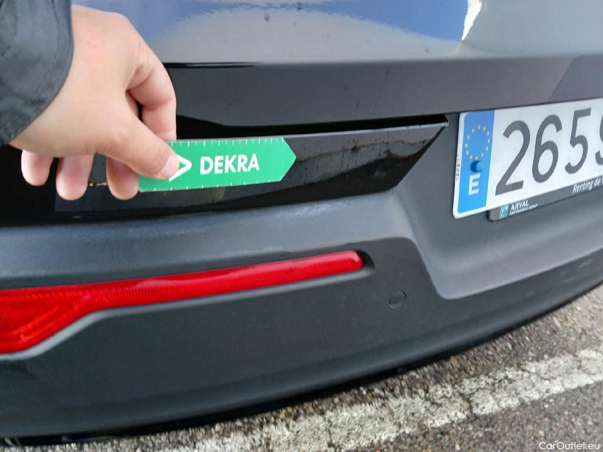  Volvo  XC 40 VOLVO XC40 / 2017 / 5P / todoterreno 1.5 T4 Twin Recharge R-Design Exp Auto #24