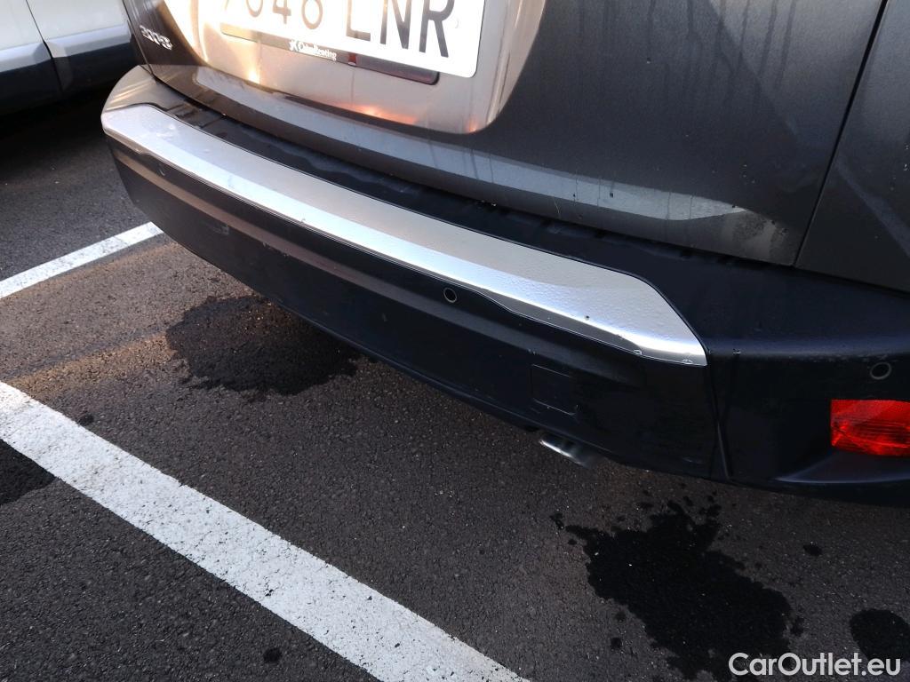  Peugeot  2008 PEUGEOT  / 2019 / 5P / todoterreno Allure Pack BlueHDI 81kW (110CV) (AC) #15