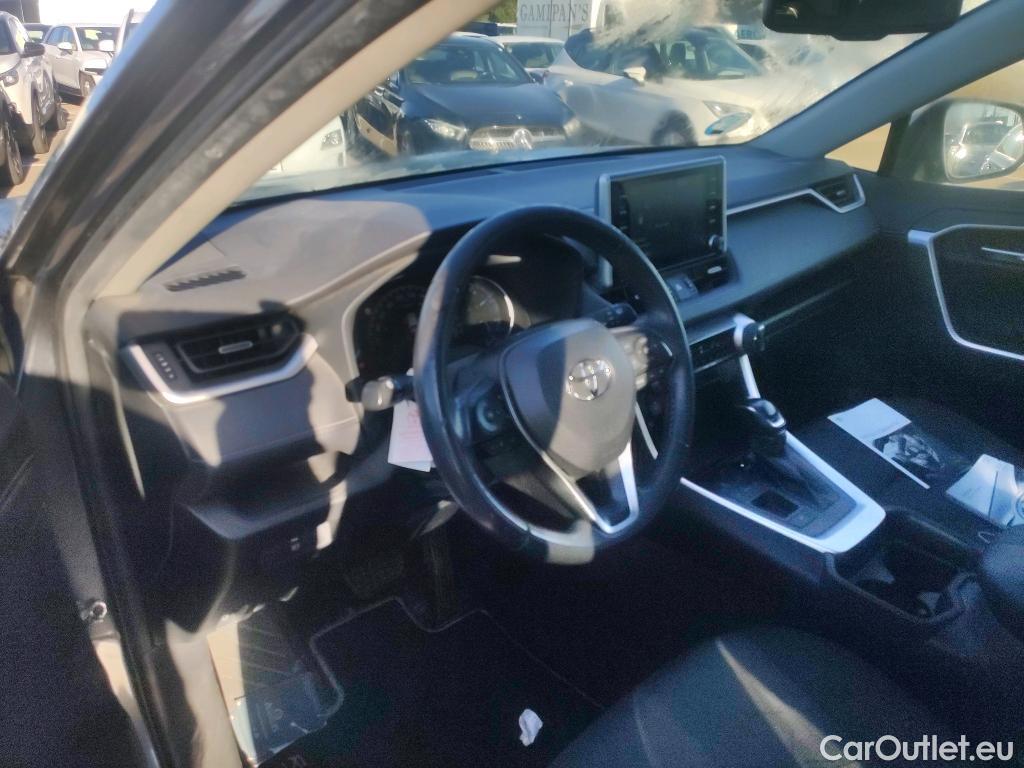  Toyota  RAV4 TOYOTA  / 2018 / 5P / todoterreno 2.5l 220H Advance #25