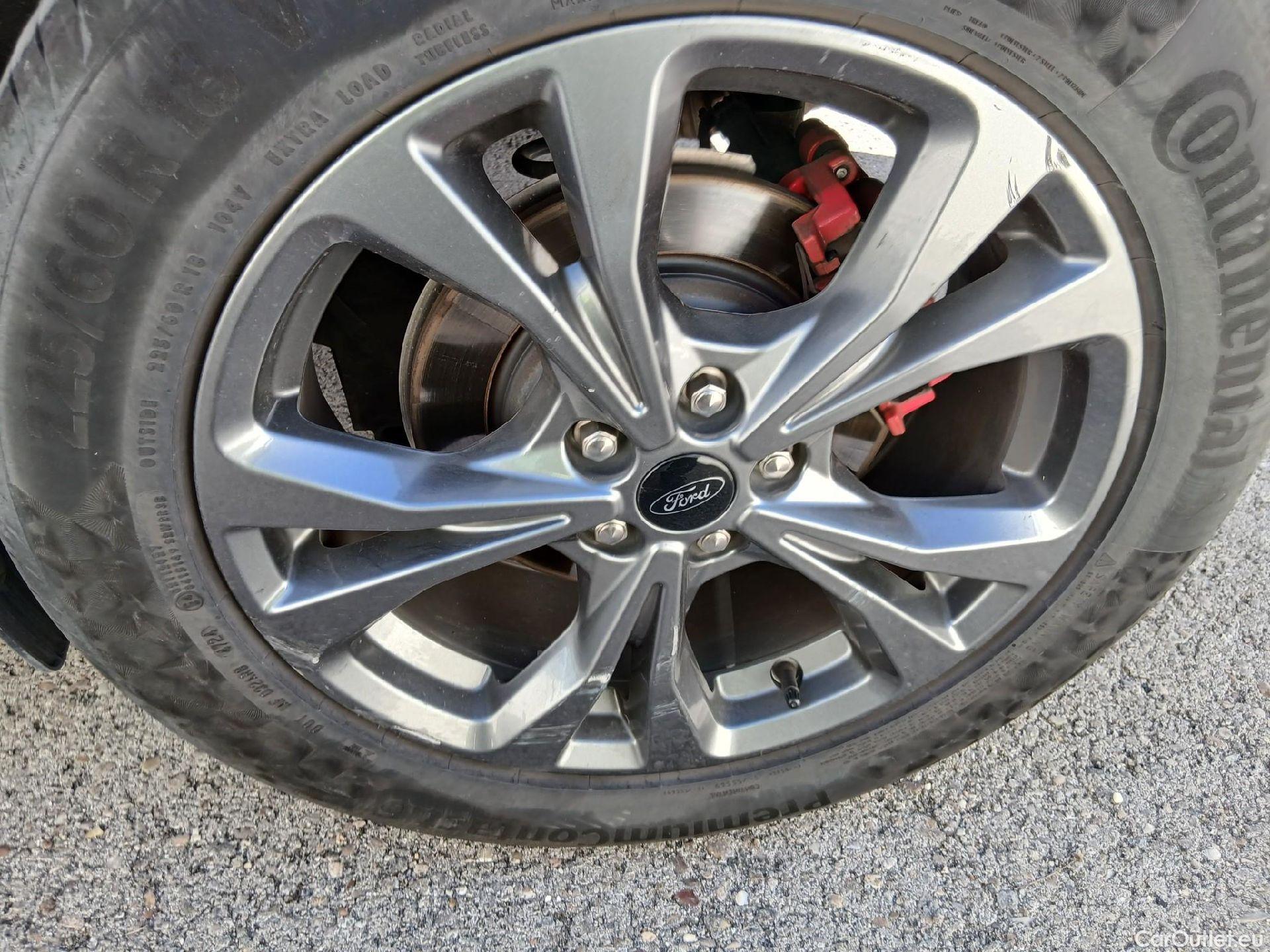  Ford  Kuga FORD  / 2019 / 5P / todoterreno ST-Line X 2.5 Duratec FHEV Auto #34