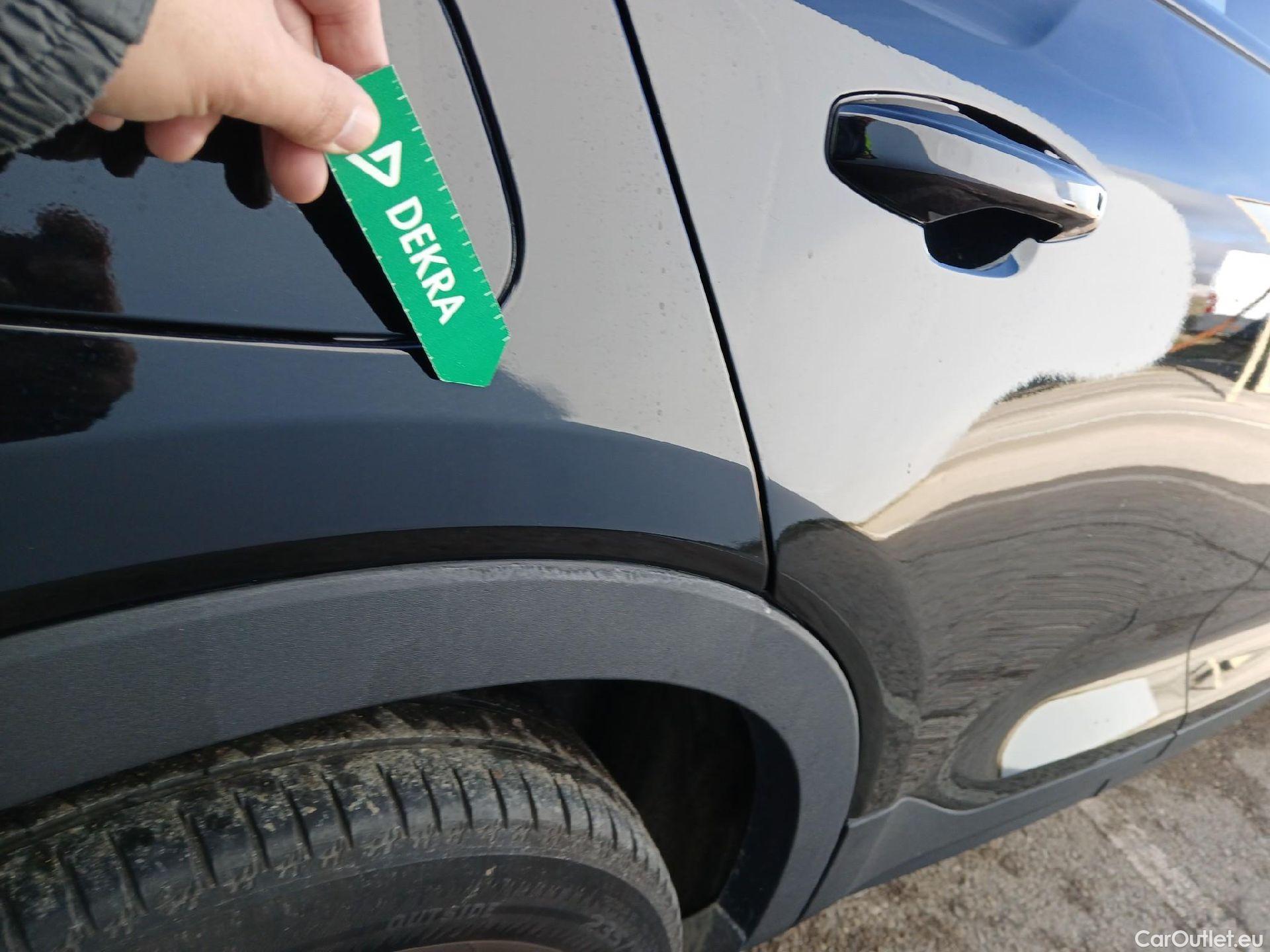  Volvo  XC 40 VOLVO XC40 / 2017 / 5P / todoterreno 1.5 T4 Twin Recharge R-Design Exp Auto #30