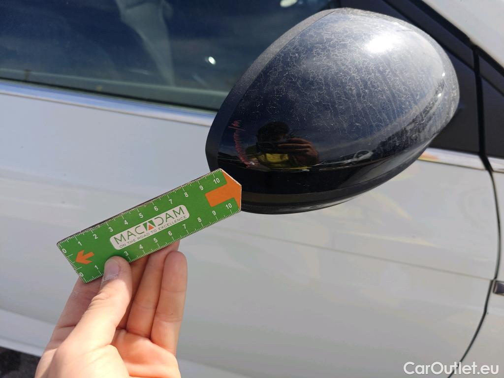  Renault  Megane RENAULT Mégane / 2015 / 5P / berlina con portón Limited Blue dCi 85 kW (115CV) #40