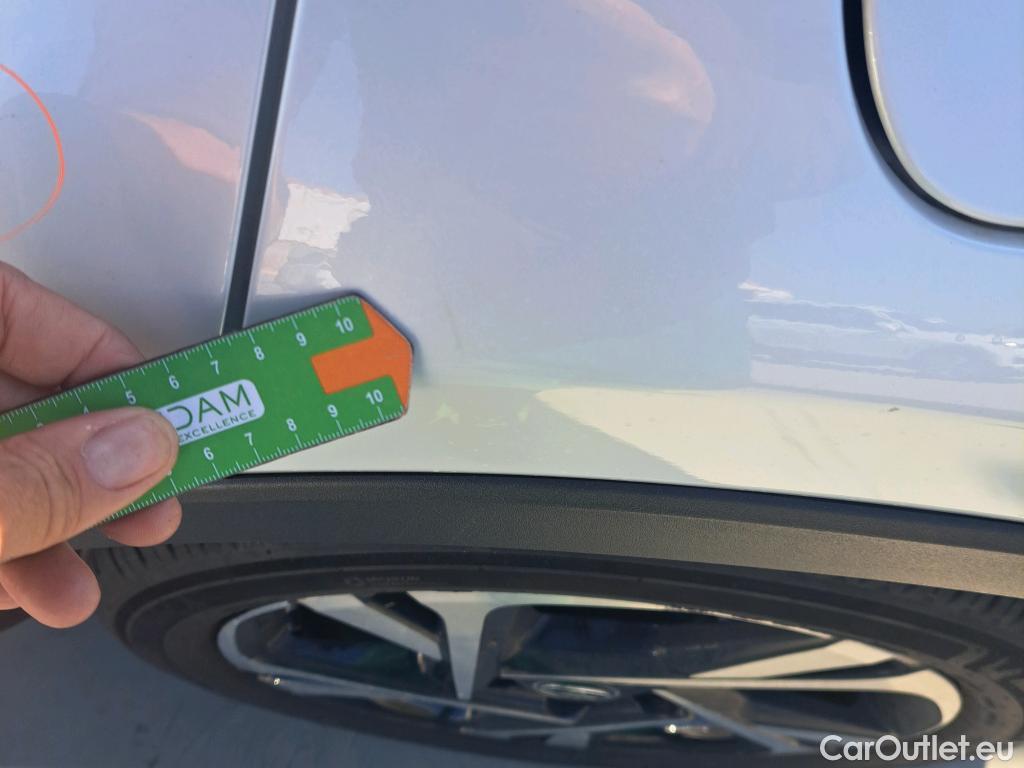  Toyota  C-HR TOYOTA  / 2019 / 5P / todoterreno 2.0 180H Advance #39