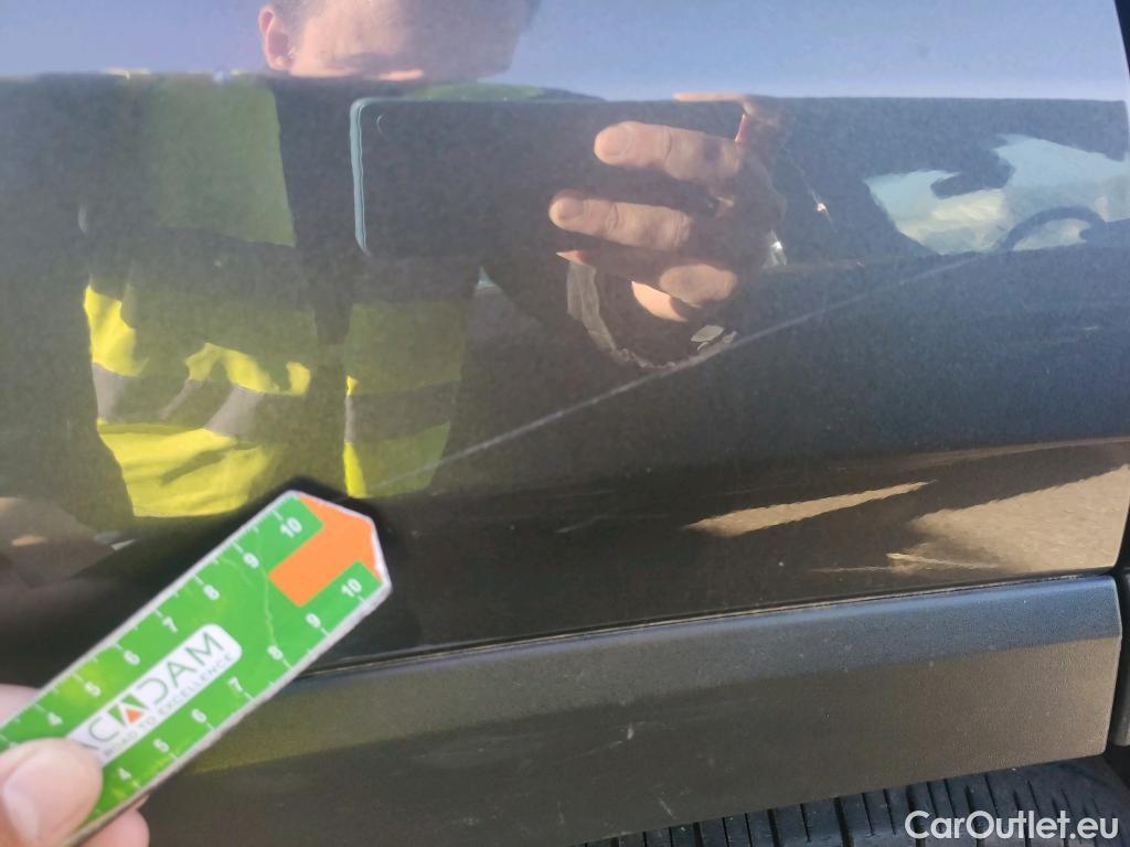  Toyota  RAV4 TOYOTA  / 2018 / 5P / todoterreno 2.5l 220H Advance #11