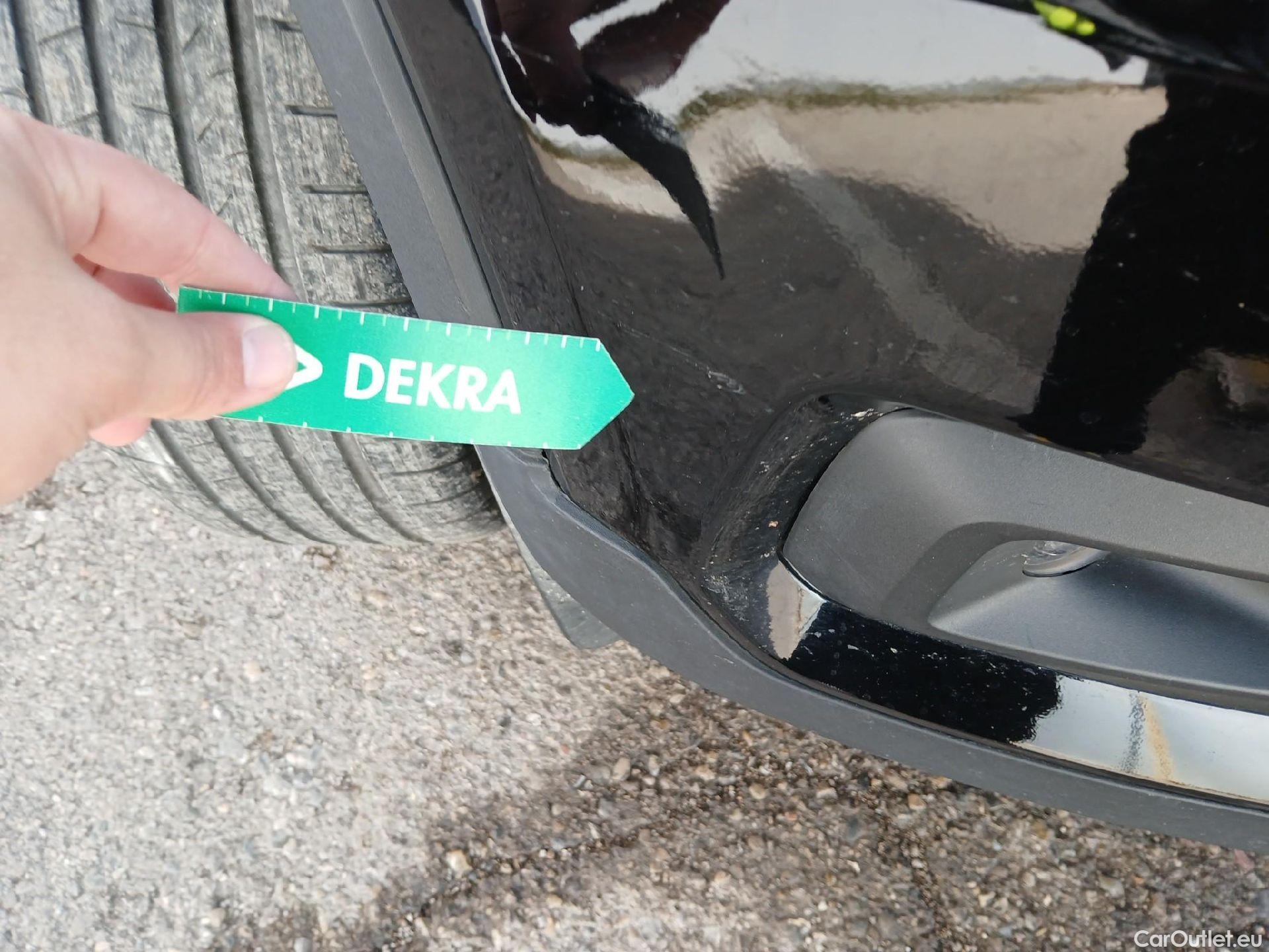  Volvo  XC 40 VOLVO XC40 / 2017 / 5P / todoterreno 1.5 T4 Twin Recharge R-Design Exp Auto #5