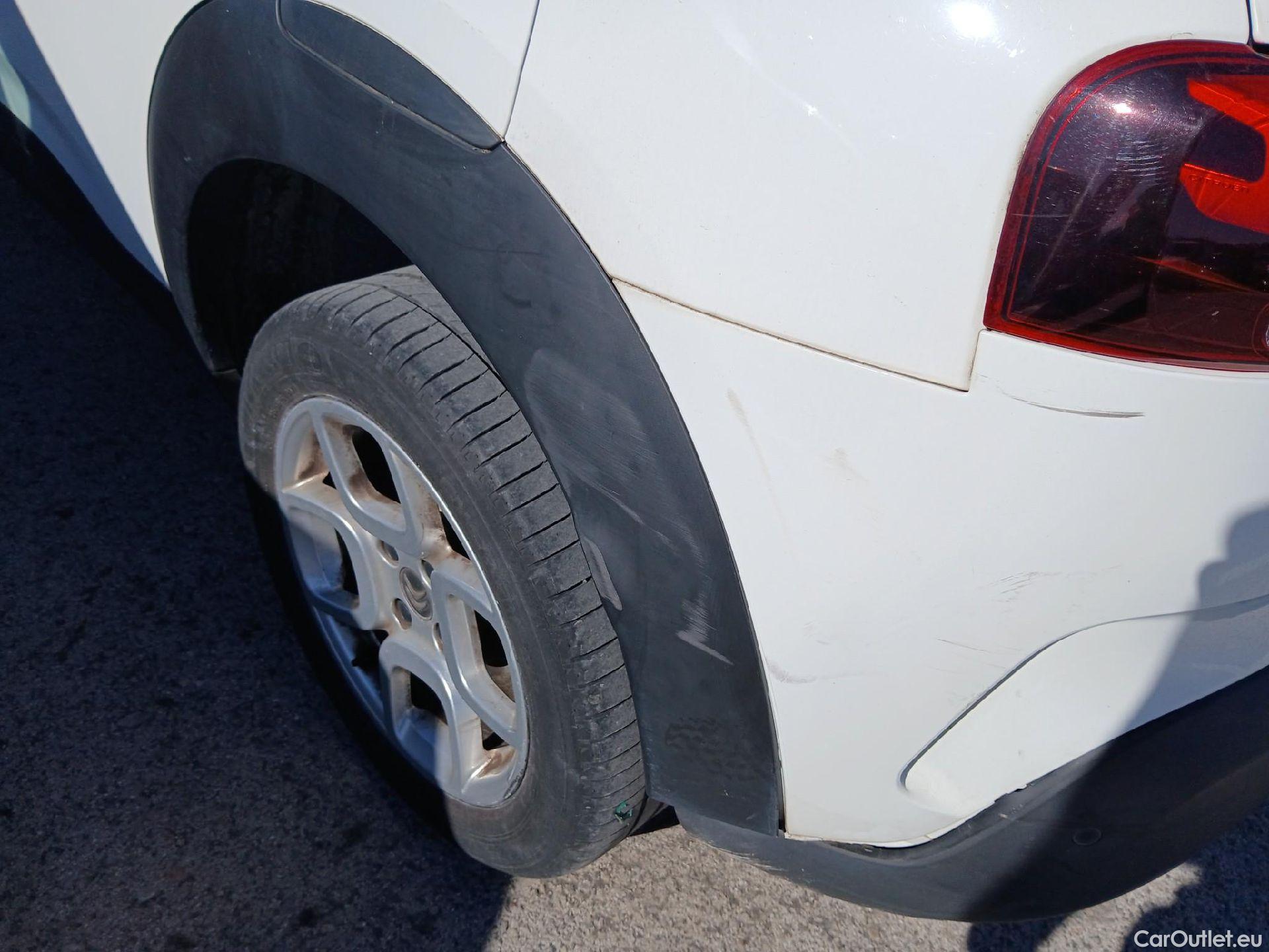  Citroen  C4 Cactus CITROEN  / 2018 / 5P / berlina con portón BlueHDi 73KW (100CV) Feel #17