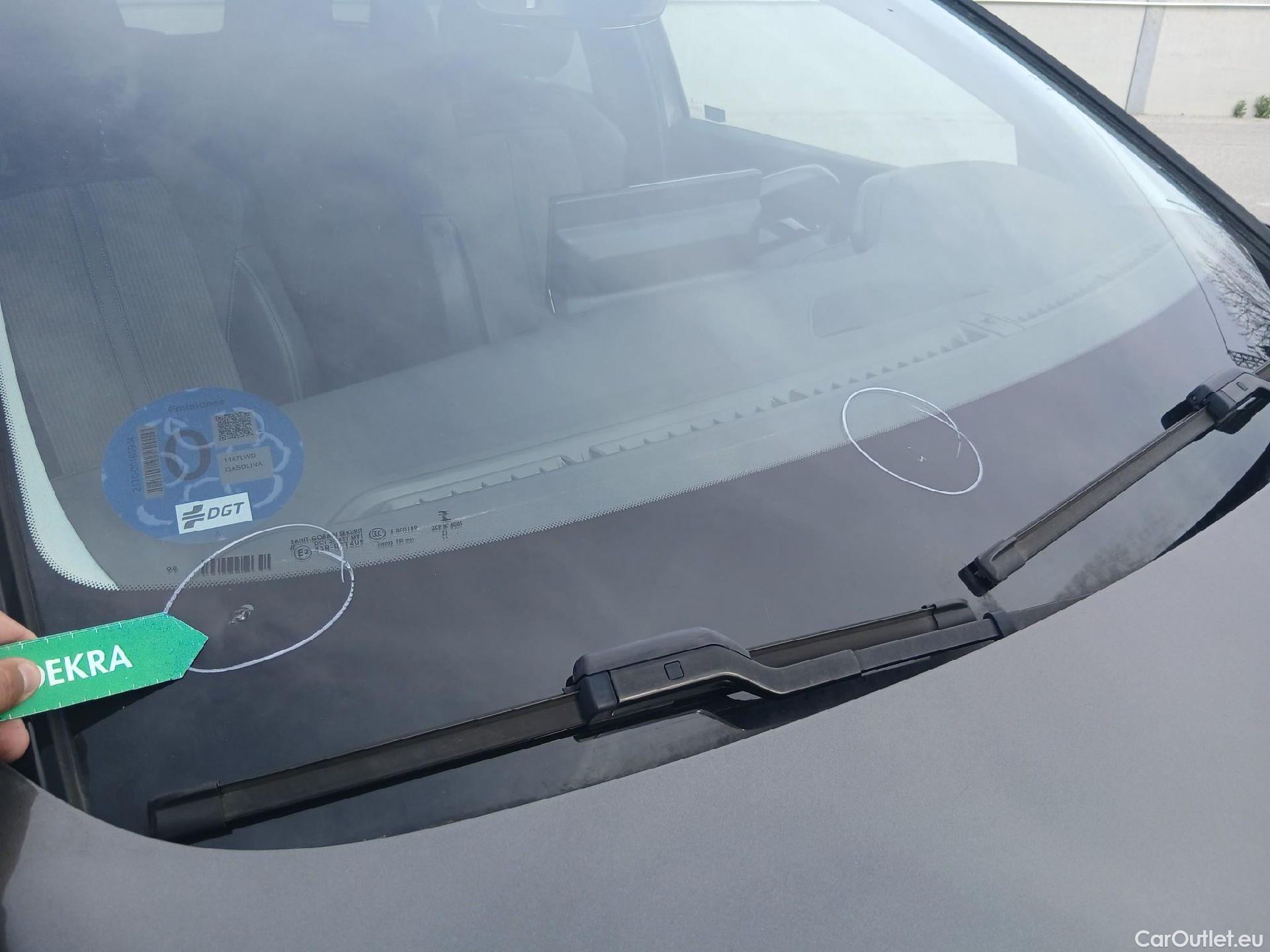  Peugeot  3008 PEUGEOT  Hybrid / 2020 / 5P / todoterreno 225 e-EAT8 Allure (AC2) #16