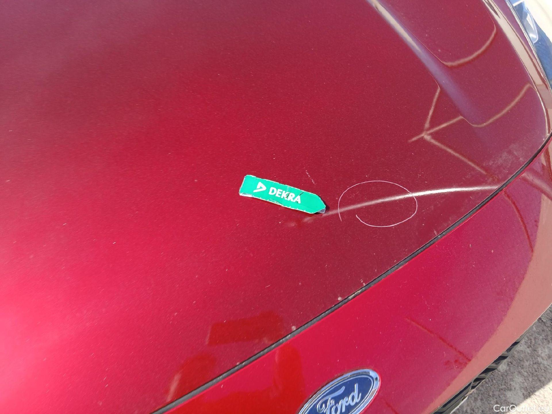  Ford  Kuga FORD  / 2019 / 5P / todoterreno ST-Line X 2.5 Duratec FHEV Auto #10